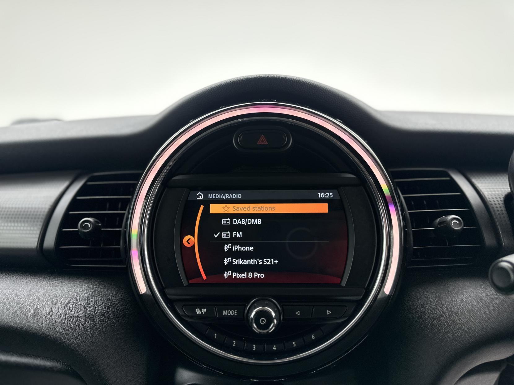 MINI Hatch 1.5 Cooper Classic Hatchback 5dr Petrol Steptronic Euro 6 (s/s) (136 ps)