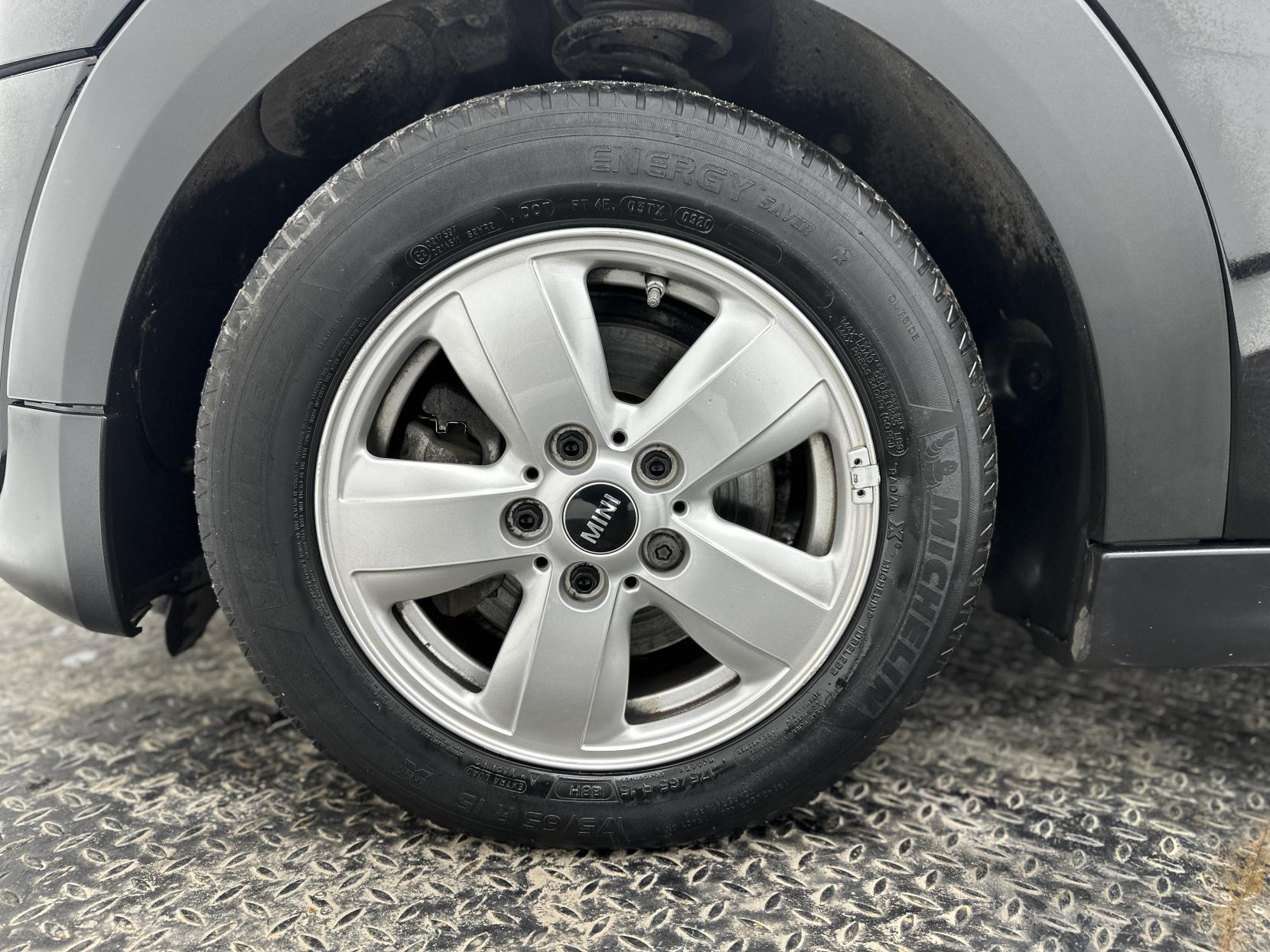 MINI Hatch 1.5 Cooper Classic Hatchback 5dr Petrol Steptronic Euro 6 (s/s) (136 ps)