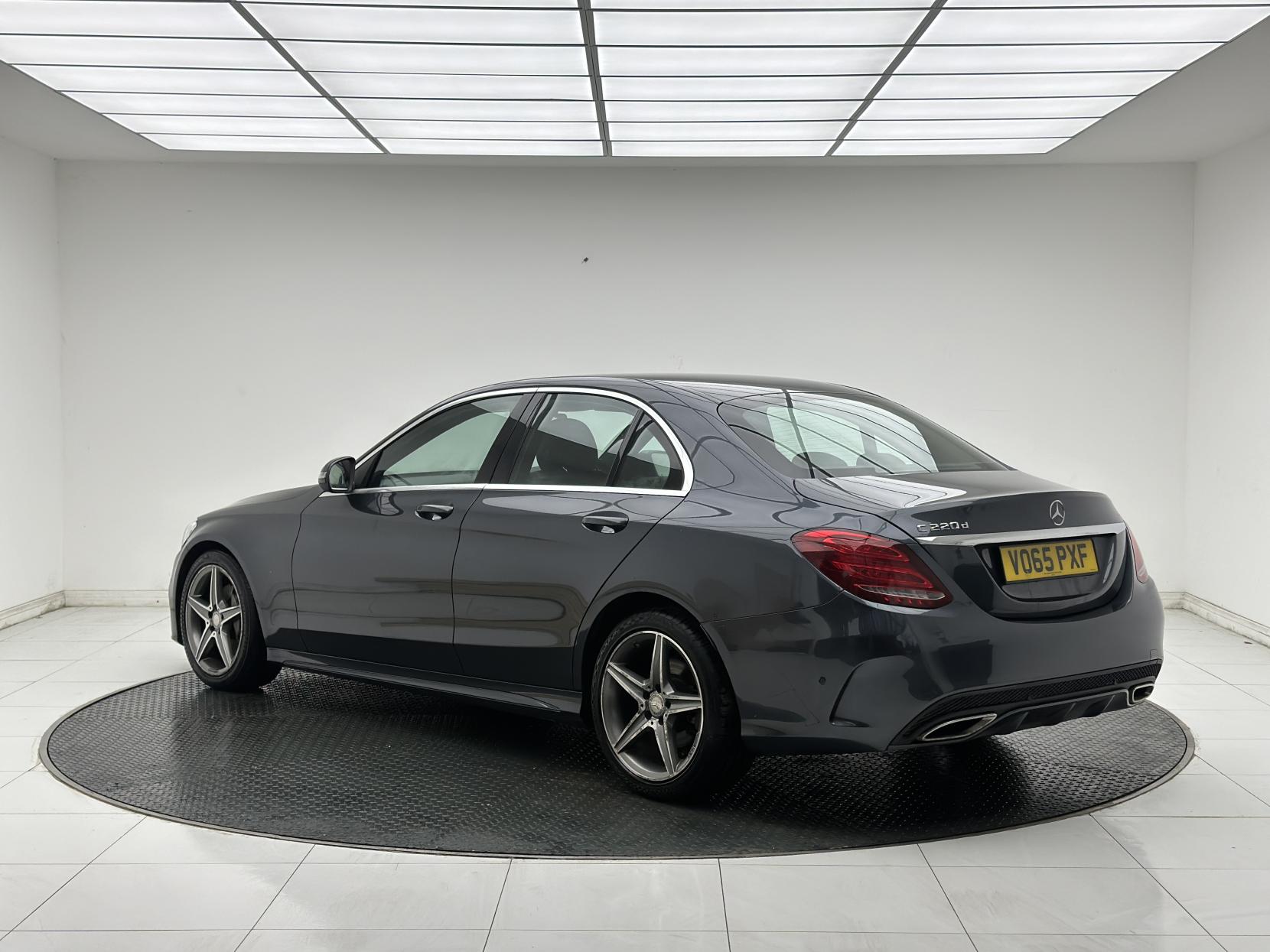 Mercedes-Benz C Class 2.1 C220d AMG Line Saloon 4dr Diesel 7G-Tronic+ Euro 6 (s/s) (170 ps)