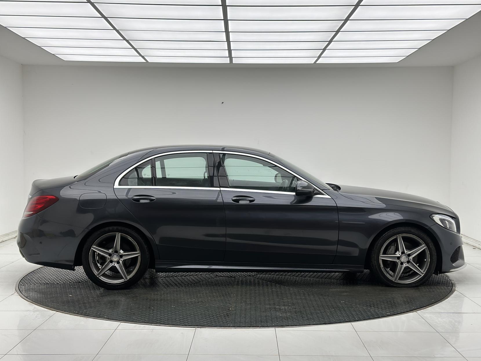 Mercedes-Benz C Class 2.1 C220d AMG Line Saloon 4dr Diesel 7G-Tronic+ Euro 6 (s/s) (170 ps)