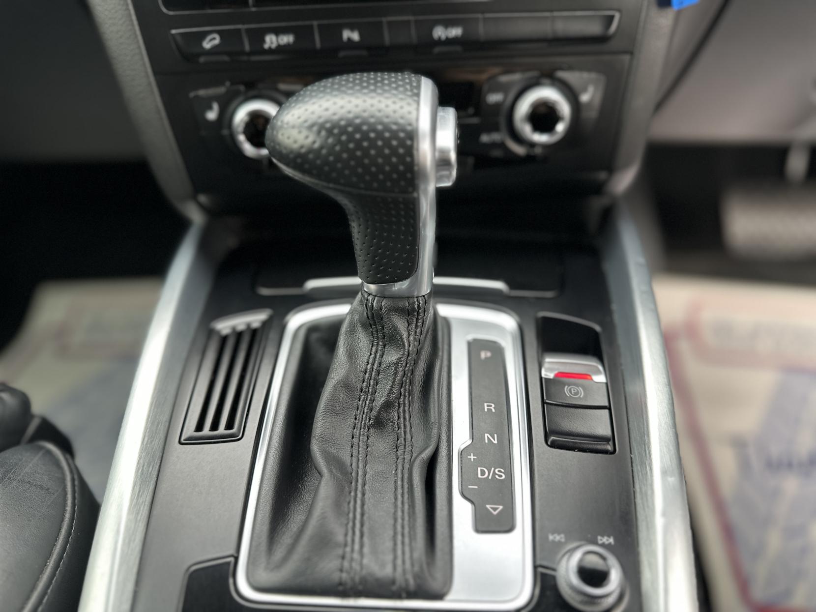 Audi Q5 2.0 TDI S line Plus SUV 5dr Diesel S Tronic quattro Euro 5 (s/s) (177 ps)