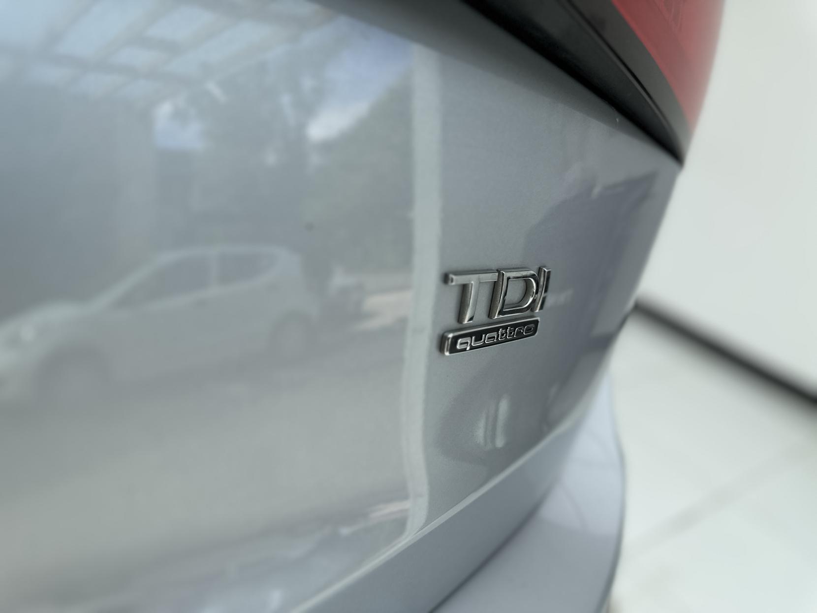 Audi Q5 2.0 TDI S line Plus SUV 5dr Diesel S Tronic quattro Euro 5 (s/s) (177 ps)