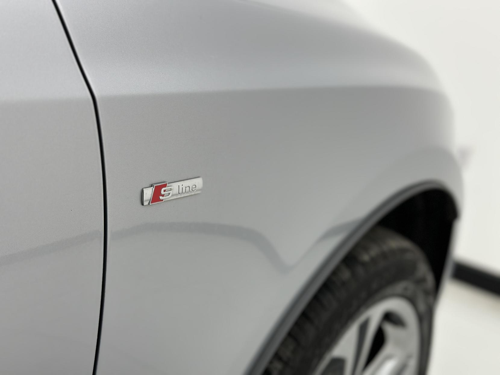 Audi Q5 2.0 TDI S line Plus SUV 5dr Diesel S Tronic quattro Euro 5 (s/s) (177 ps)