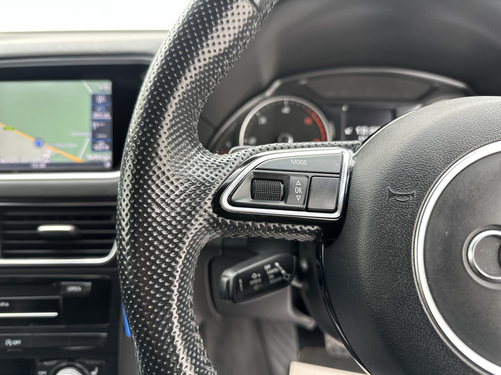 Audi Q5 2.0 TDI S line Plus SUV 5dr Diesel S Tronic quattro Euro 5 (s/s) (177 ps)