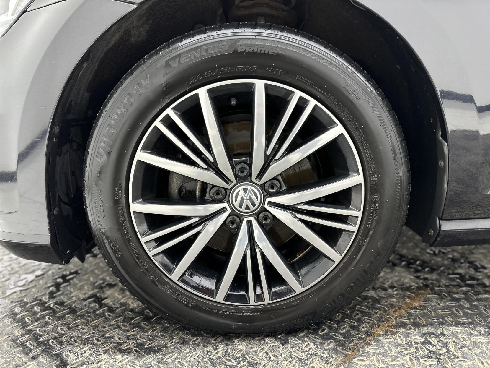 Volkswagen Golf 1.5 TSI EVO SE Nav Hatchback 5dr Petrol DSG Euro 6 (s/s) (130 ps)