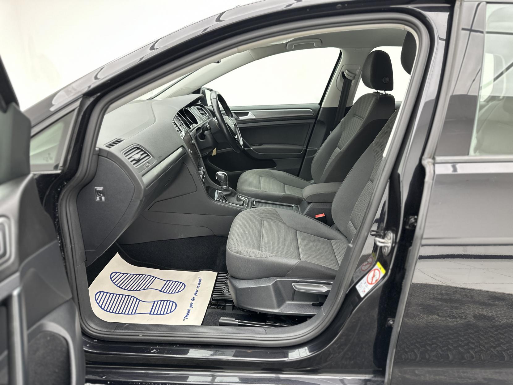 Volkswagen Golf 1.5 TSI EVO SE Nav Hatchback 5dr Petrol DSG Euro 6 (s/s) (130 ps)