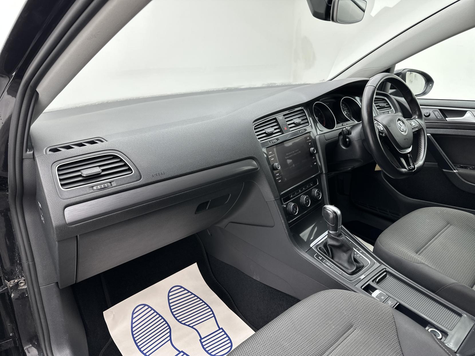 Volkswagen Golf 1.5 TSI EVO SE Nav Hatchback 5dr Petrol DSG Euro 6 (s/s) (130 ps)