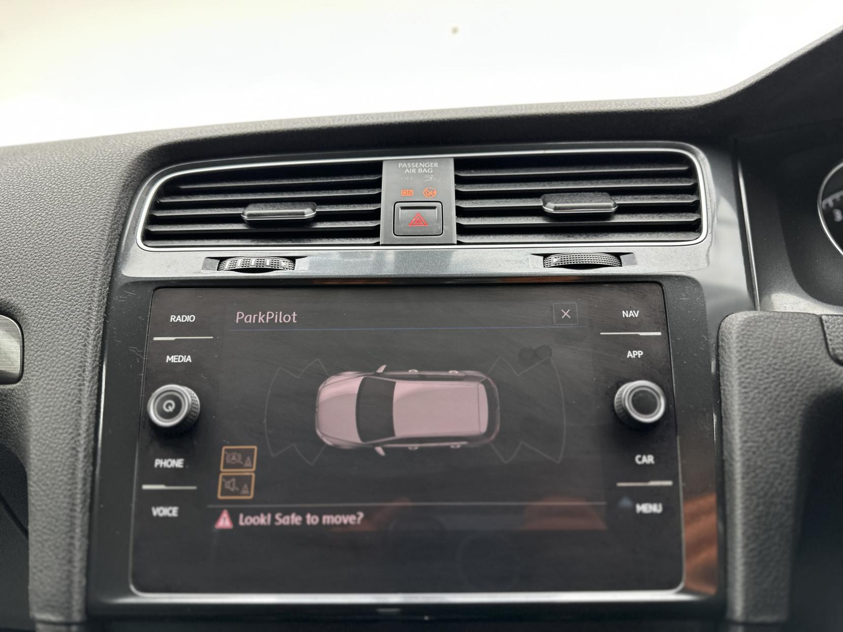 Volkswagen Golf 1.5 TSI EVO SE Nav Hatchback 5dr Petrol DSG Euro 6 (s/s) (130 ps)