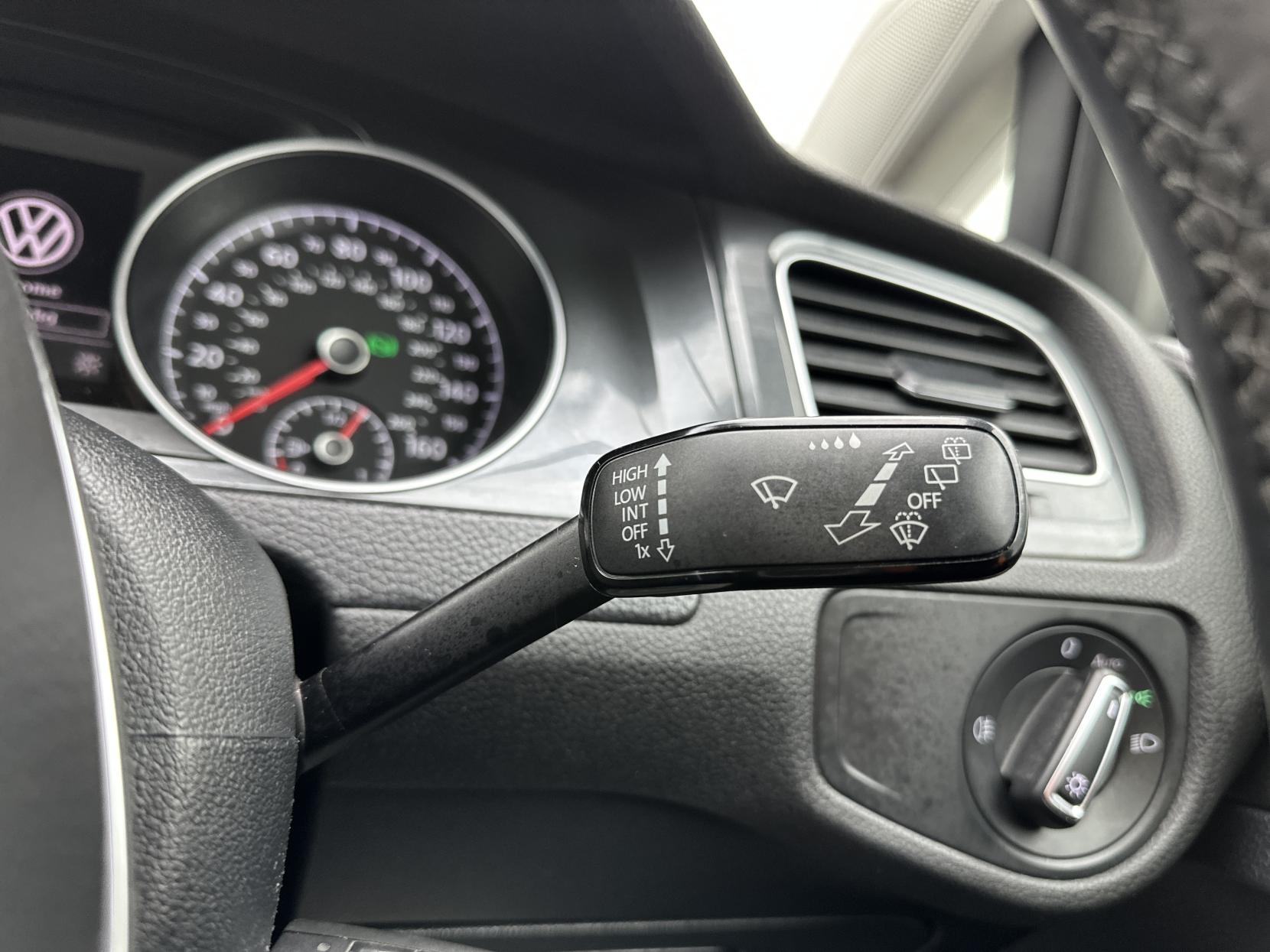 Volkswagen Golf 1.5 TSI EVO SE Nav Hatchback 5dr Petrol DSG Euro 6 (s/s) (130 ps)