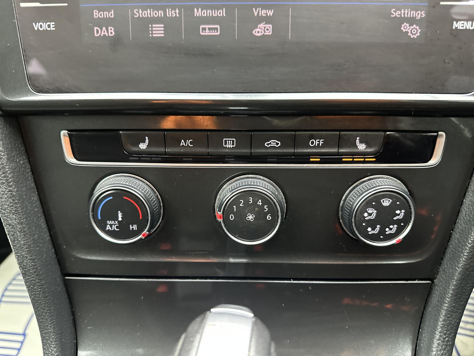 Volkswagen Golf 1.5 TSI EVO SE Nav Hatchback 5dr Petrol DSG Euro 6 (s/s) (130 ps)