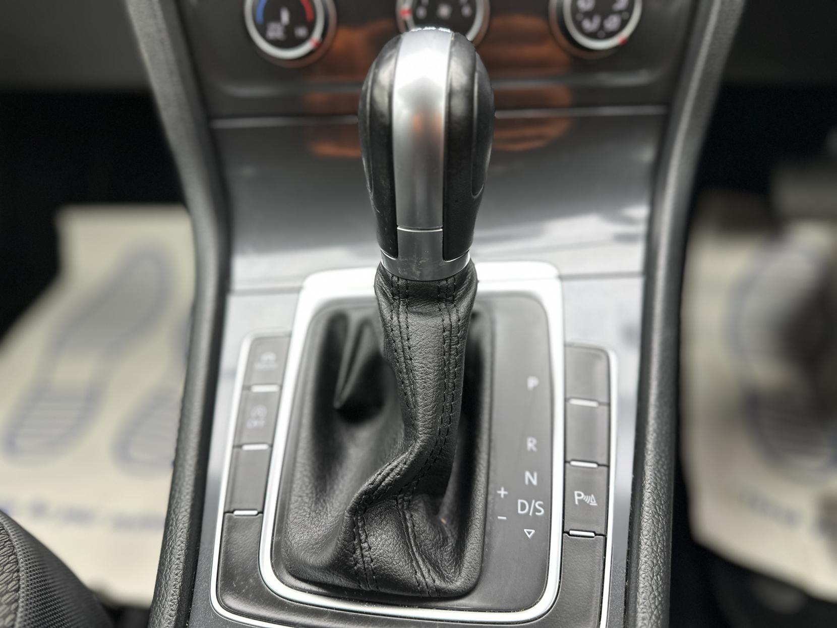 Volkswagen Golf 1.5 TSI EVO SE Nav Hatchback 5dr Petrol DSG Euro 6 (s/s) (130 ps)