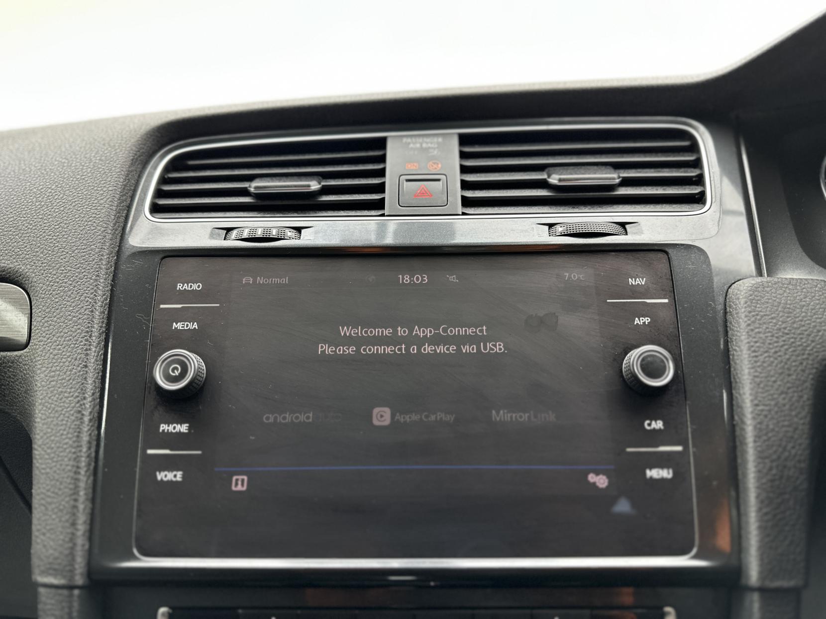 Volkswagen Golf 1.5 TSI EVO SE Nav Hatchback 5dr Petrol DSG Euro 6 (s/s) (130 ps)