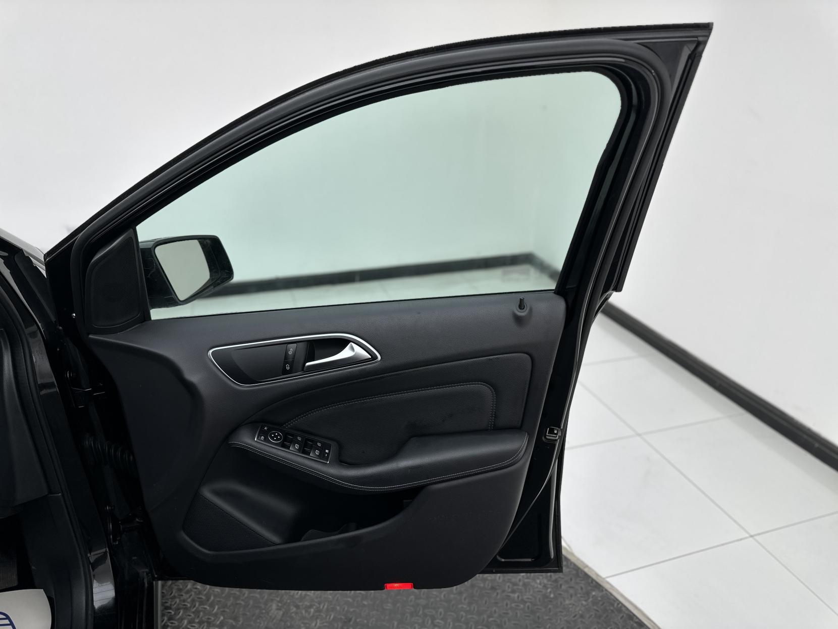 Mercedes-Benz B Class 1.6 B180 Exclusive Edition MPV 5dr Petrol 7G-DCT Euro 6 (s/s) (122 ps)