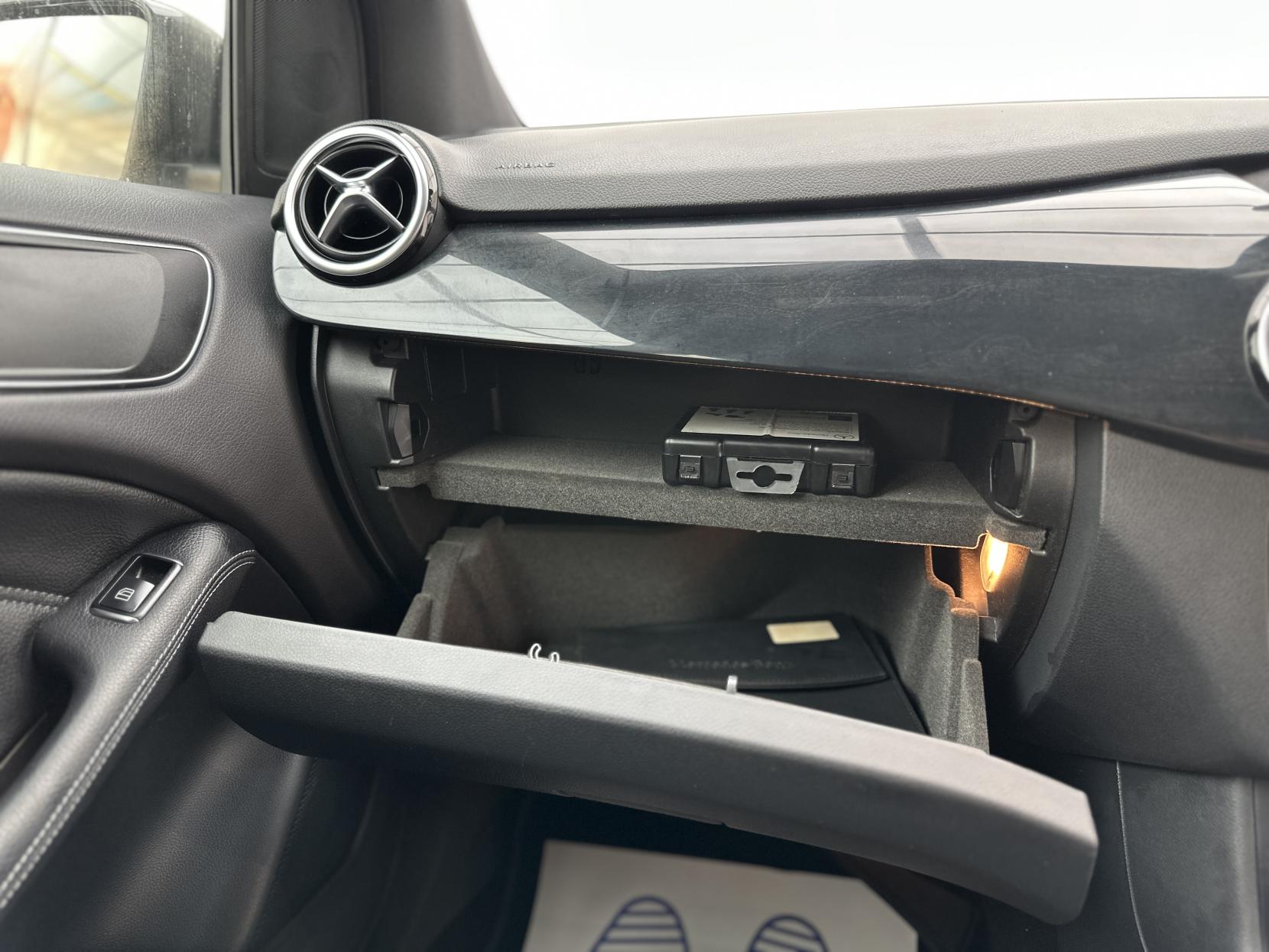 Mercedes-Benz B Class 1.6 B180 Exclusive Edition MPV 5dr Petrol 7G-DCT Euro 6 (s/s) (122 ps)