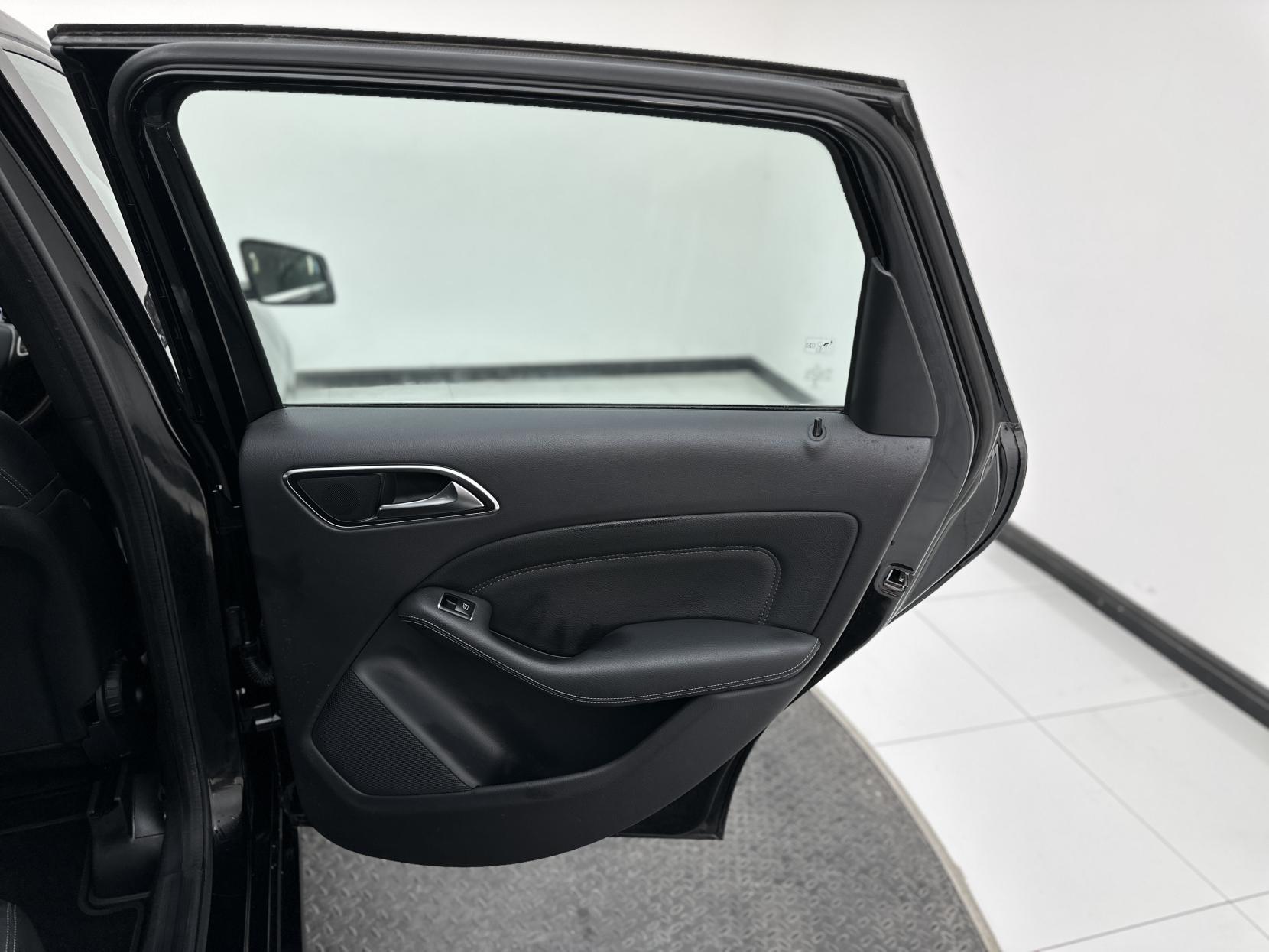 Mercedes-Benz B Class 1.6 B180 Exclusive Edition MPV 5dr Petrol 7G-DCT Euro 6 (s/s) (122 ps)