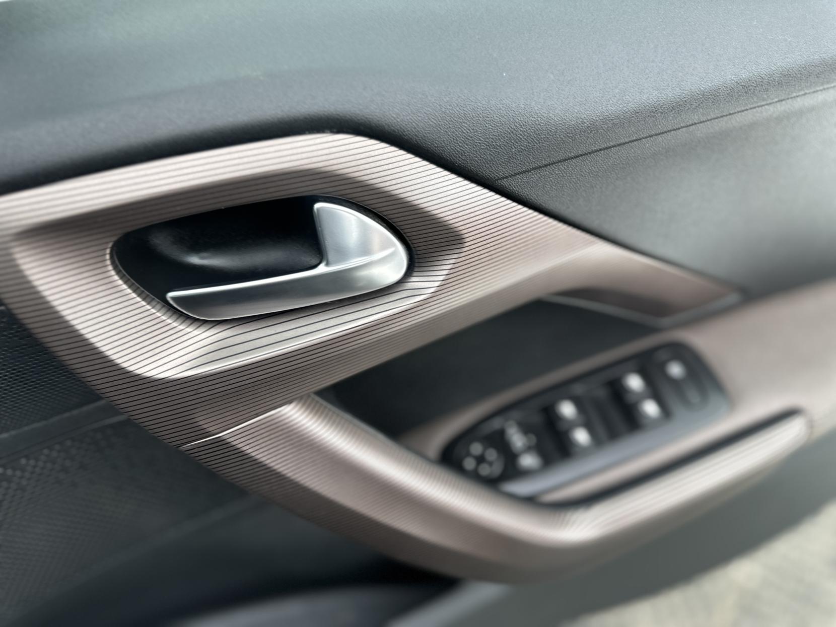 Peugeot 2008 1.6 e-HDi Feline SUV 5dr Diesel Manual Euro 5 (s/s) (Calima) (115 ps)