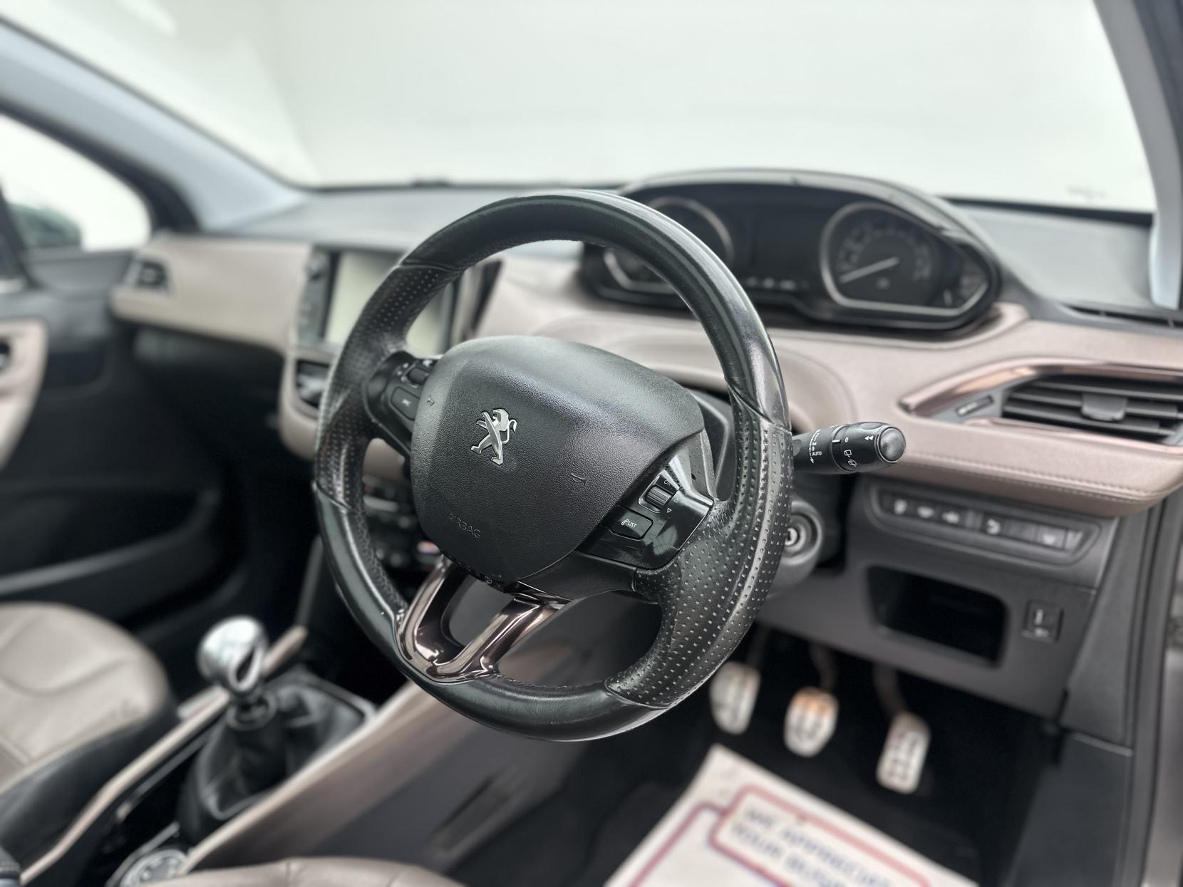 Peugeot 2008 1.6 e-HDi Feline SUV 5dr Diesel Manual Euro 5 (s/s) (Calima) (115 ps)