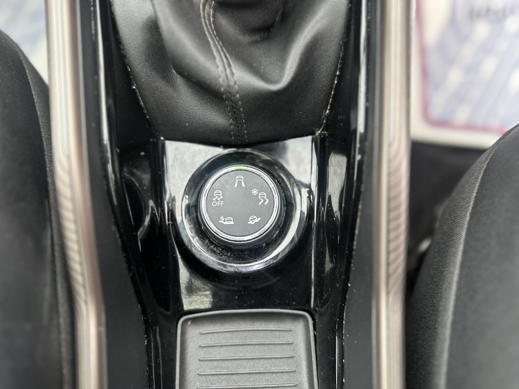 Peugeot 2008 1.6 e-HDi Feline SUV 5dr Diesel Manual Euro 5 (s/s) (Calima) (115 ps)