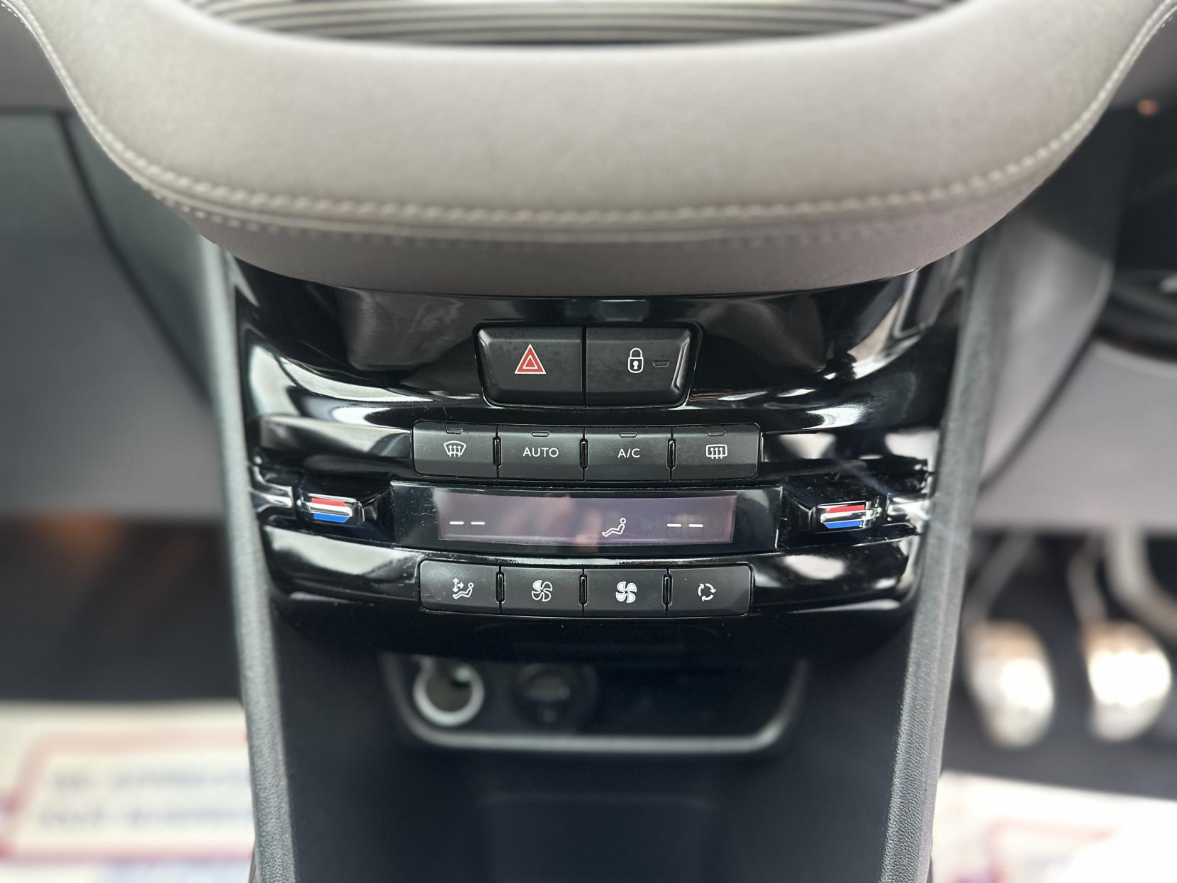 Peugeot 2008 1.6 e-HDi Feline SUV 5dr Diesel Manual Euro 5 (s/s) (Calima) (115 ps)