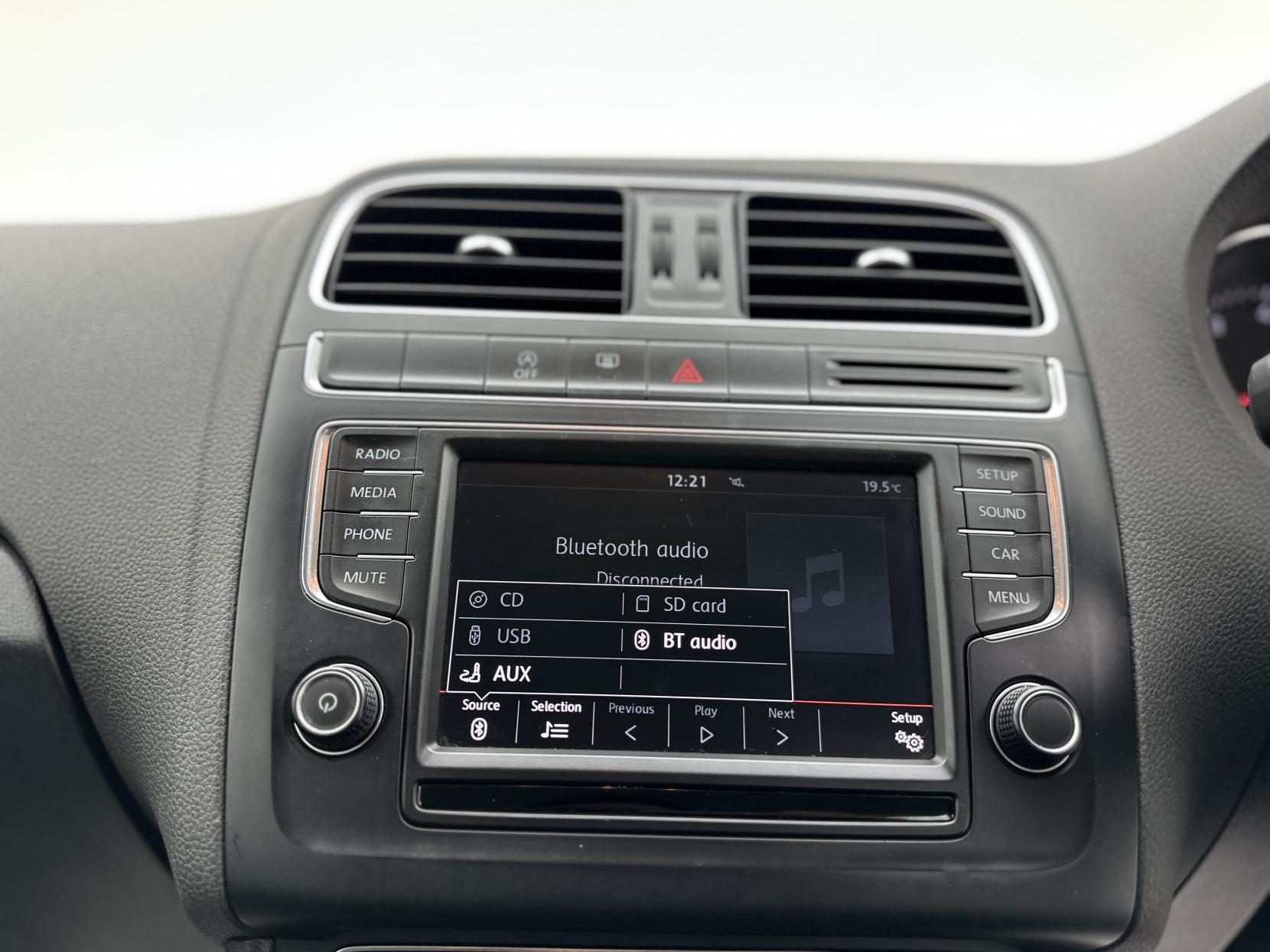 Volkswagen Polo 1.0 BlueMotion Tech SE Hatchback 5dr Petrol Manual Euro 6 (s/s) (60 ps)