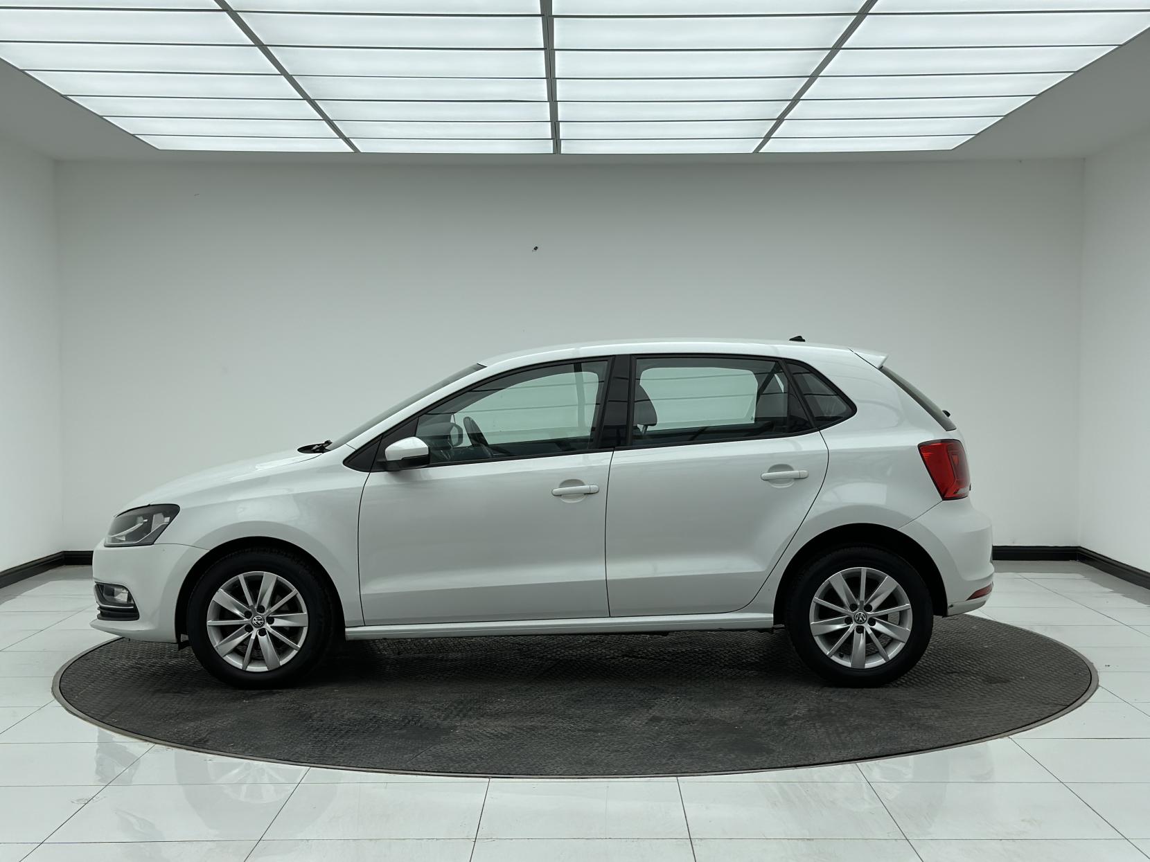 Volkswagen Polo 1.0 BlueMotion Tech SE Hatchback 5dr Petrol Manual Euro 6 (s/s) (60 ps)