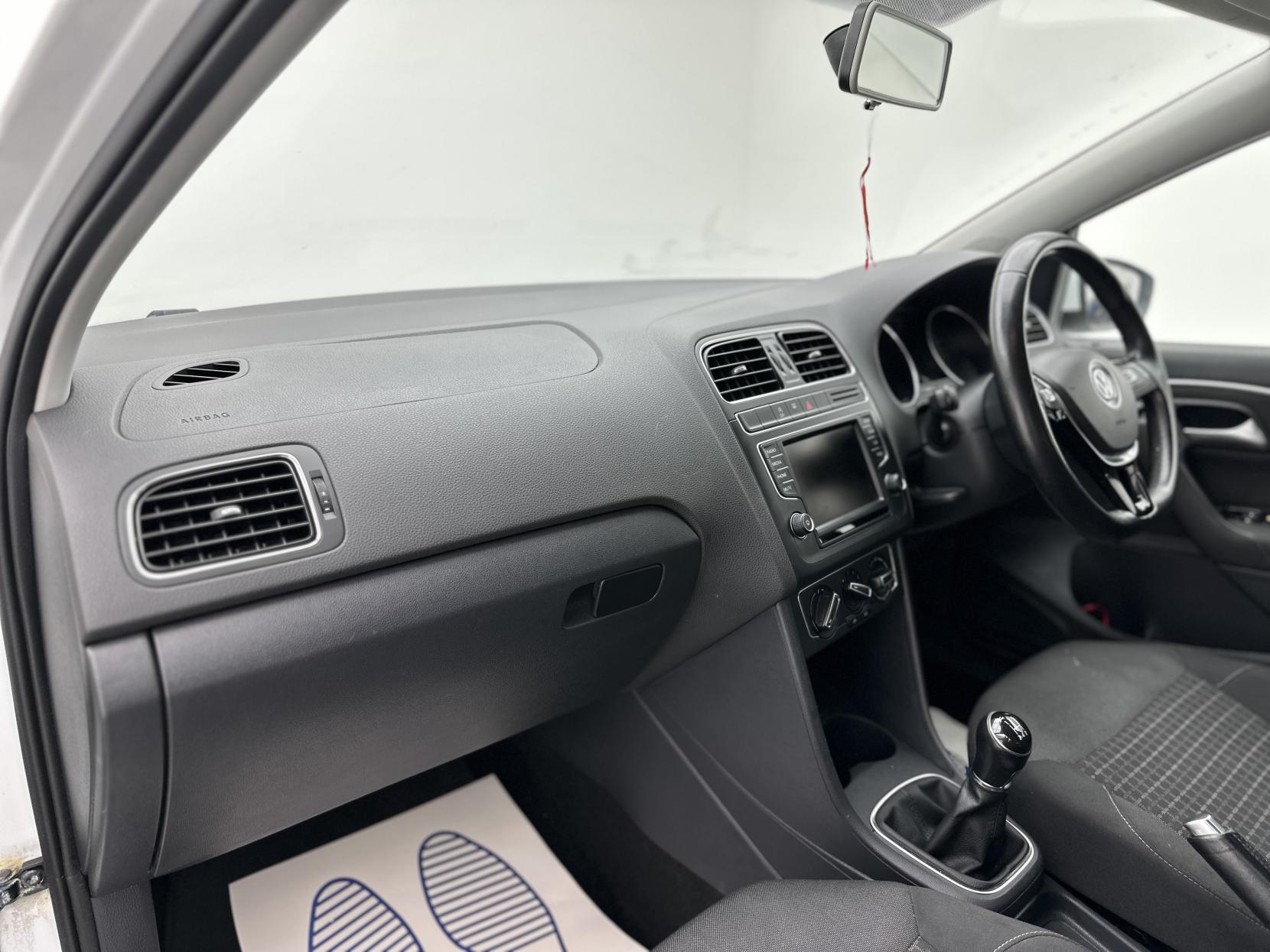Volkswagen Polo 1.0 BlueMotion Tech SE Hatchback 5dr Petrol Manual Euro 6 (s/s) (60 ps)