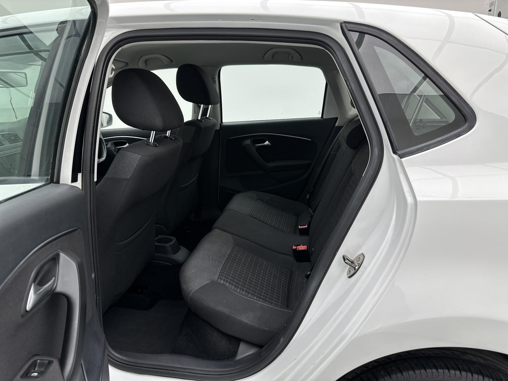 Volkswagen Polo 1.0 BlueMotion Tech SE Hatchback 5dr Petrol Manual Euro 6 (s/s) (60 ps)