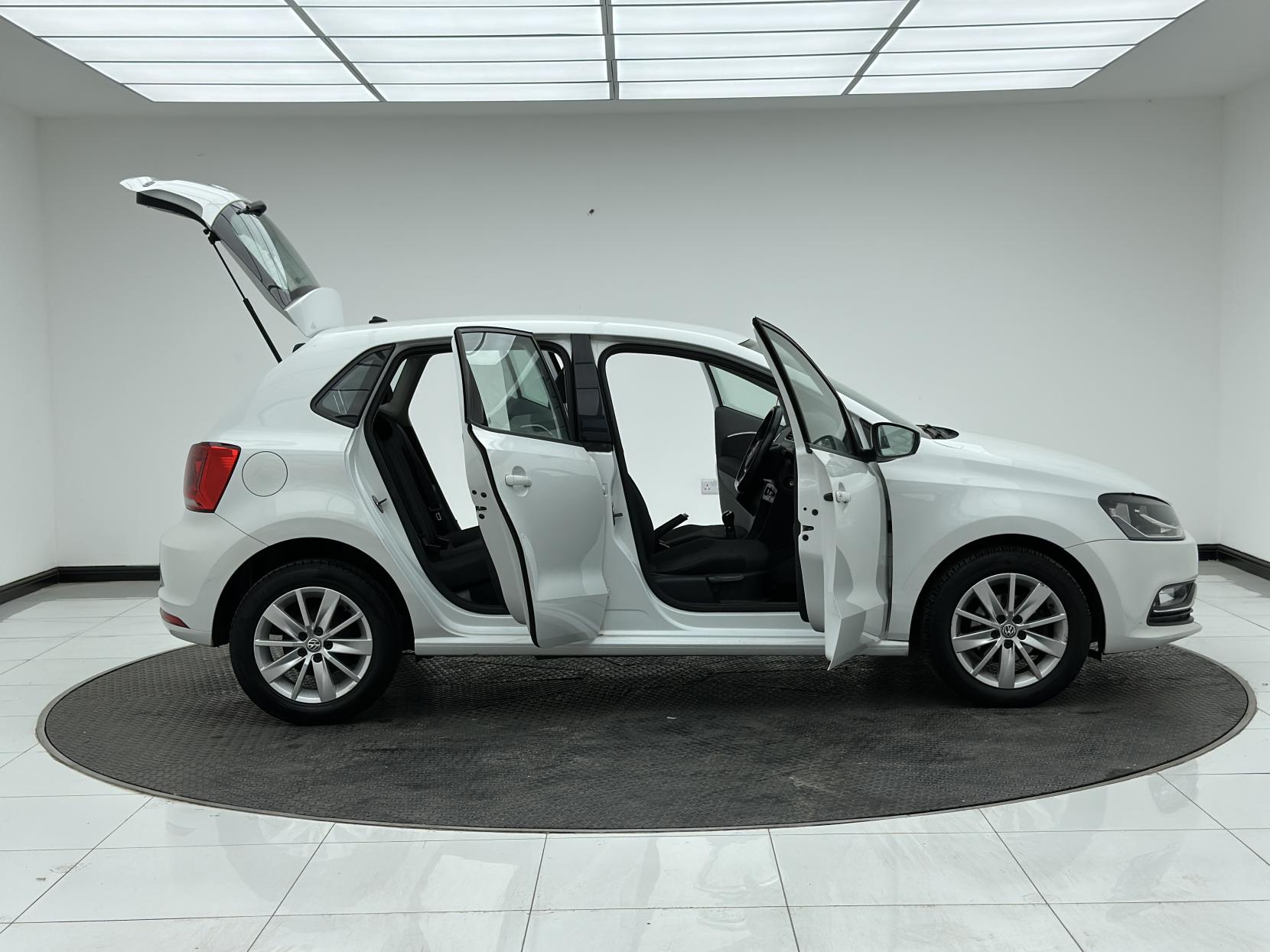 Volkswagen Polo 1.0 BlueMotion Tech SE Hatchback 5dr Petrol Manual Euro 6 (s/s) (60 ps)