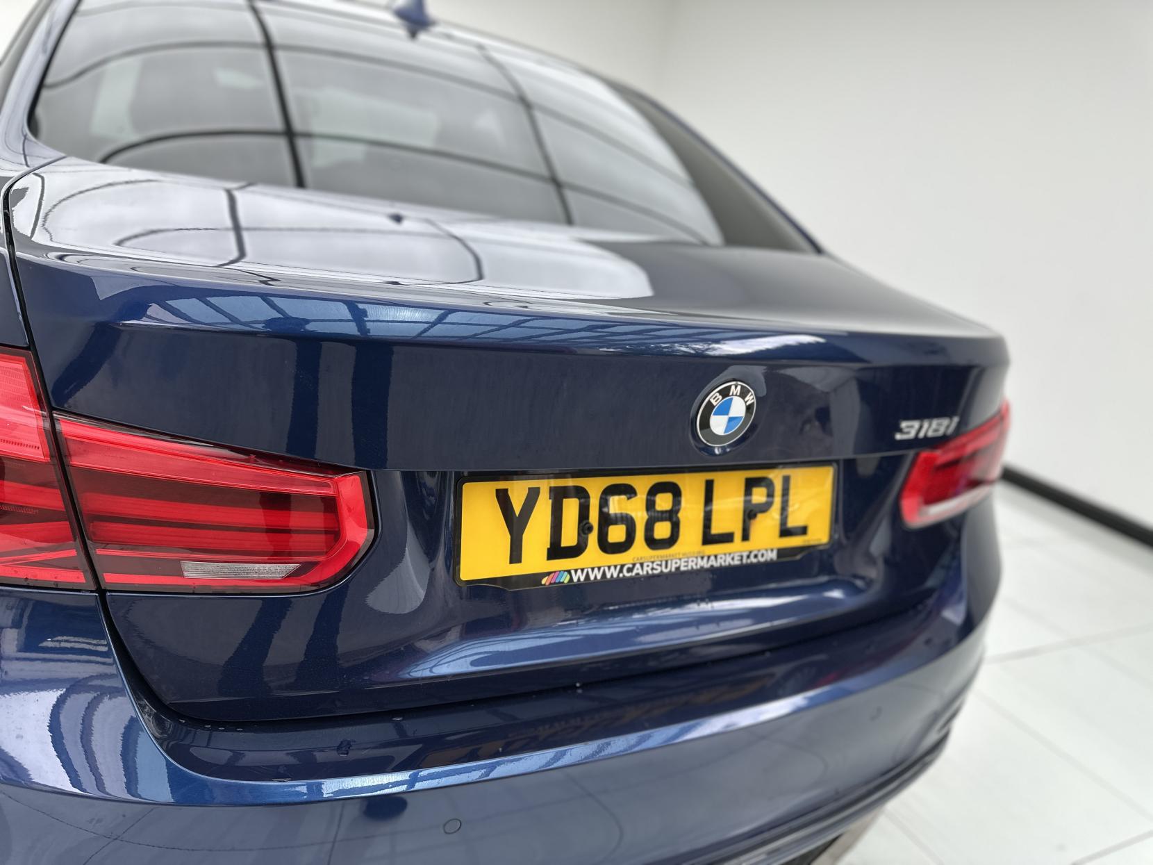 BMW 3 Series 1.5 318i Sport Saloon 4dr Petrol Auto Euro 6 (s/s) (136 ps)