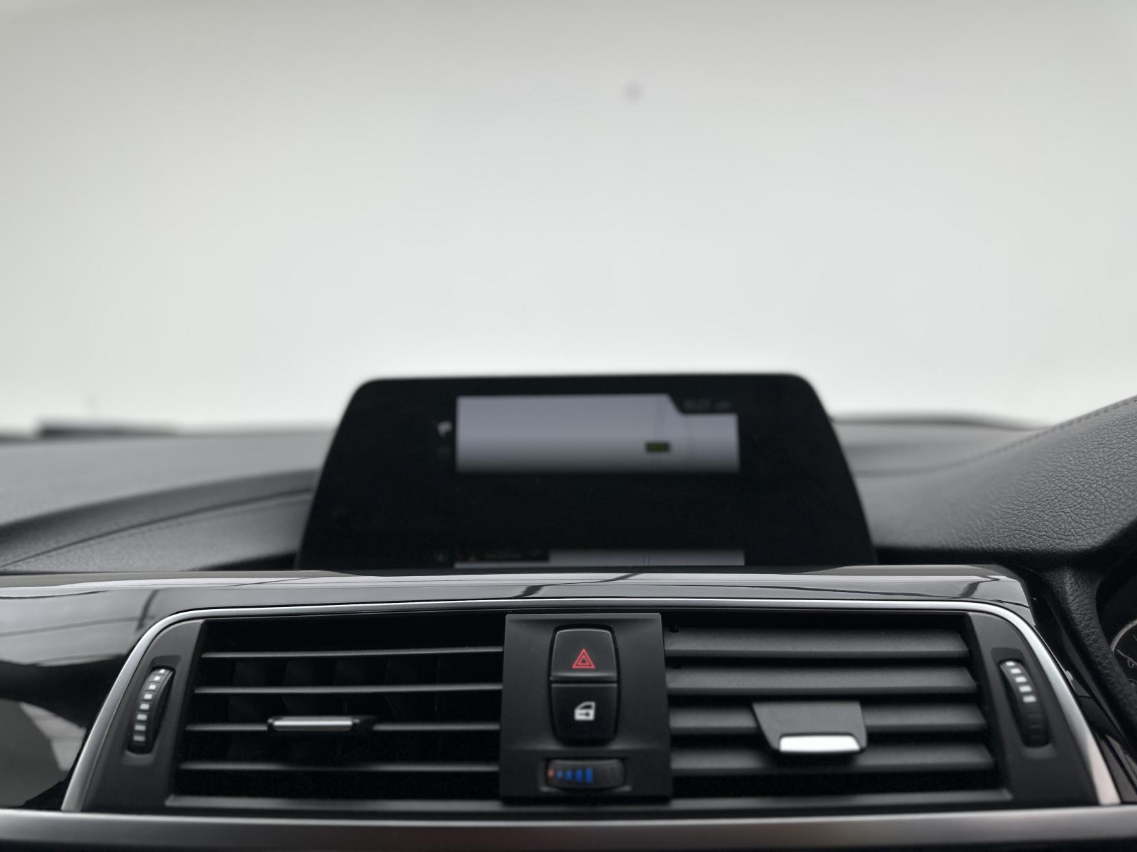 BMW 3 Series 1.5 318i Sport Saloon 4dr Petrol Auto Euro 6 (s/s) (136 ps)