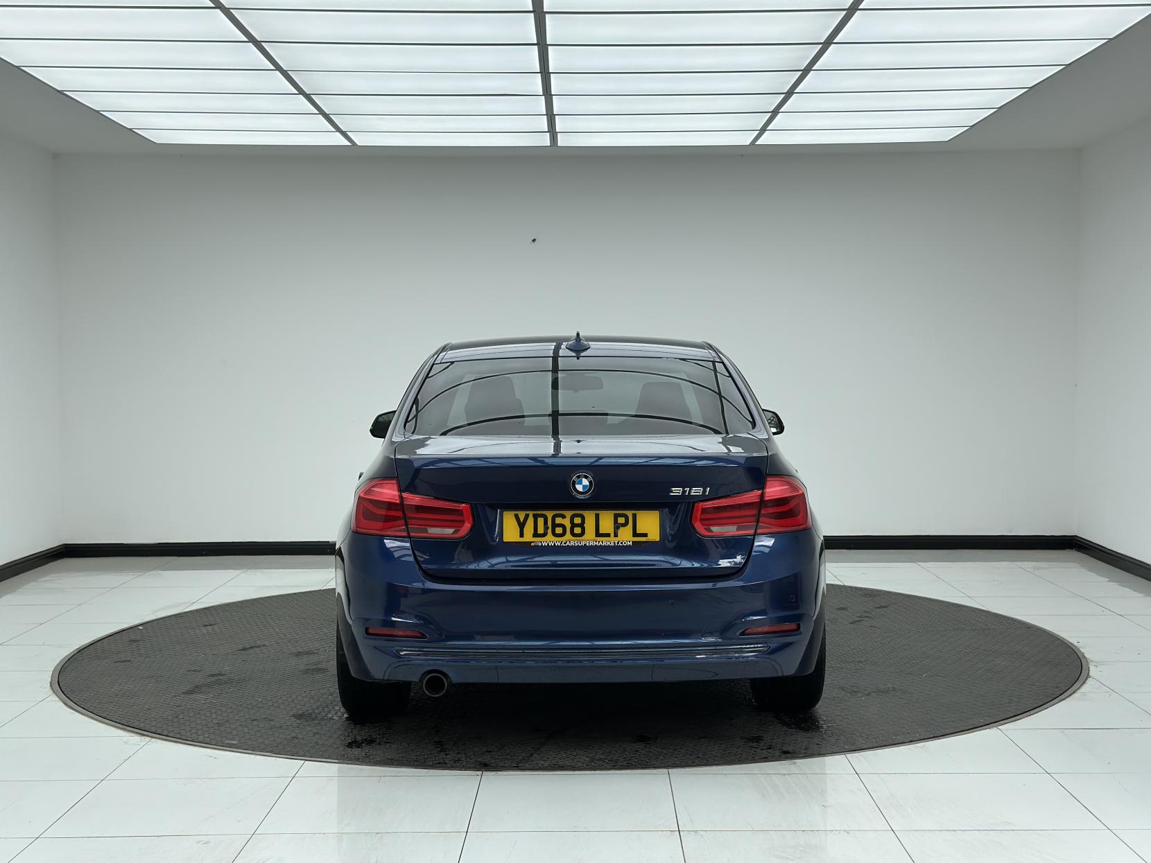 BMW 3 Series 1.5 318i Sport Saloon 4dr Petrol Auto Euro 6 (s/s) (136 ps)