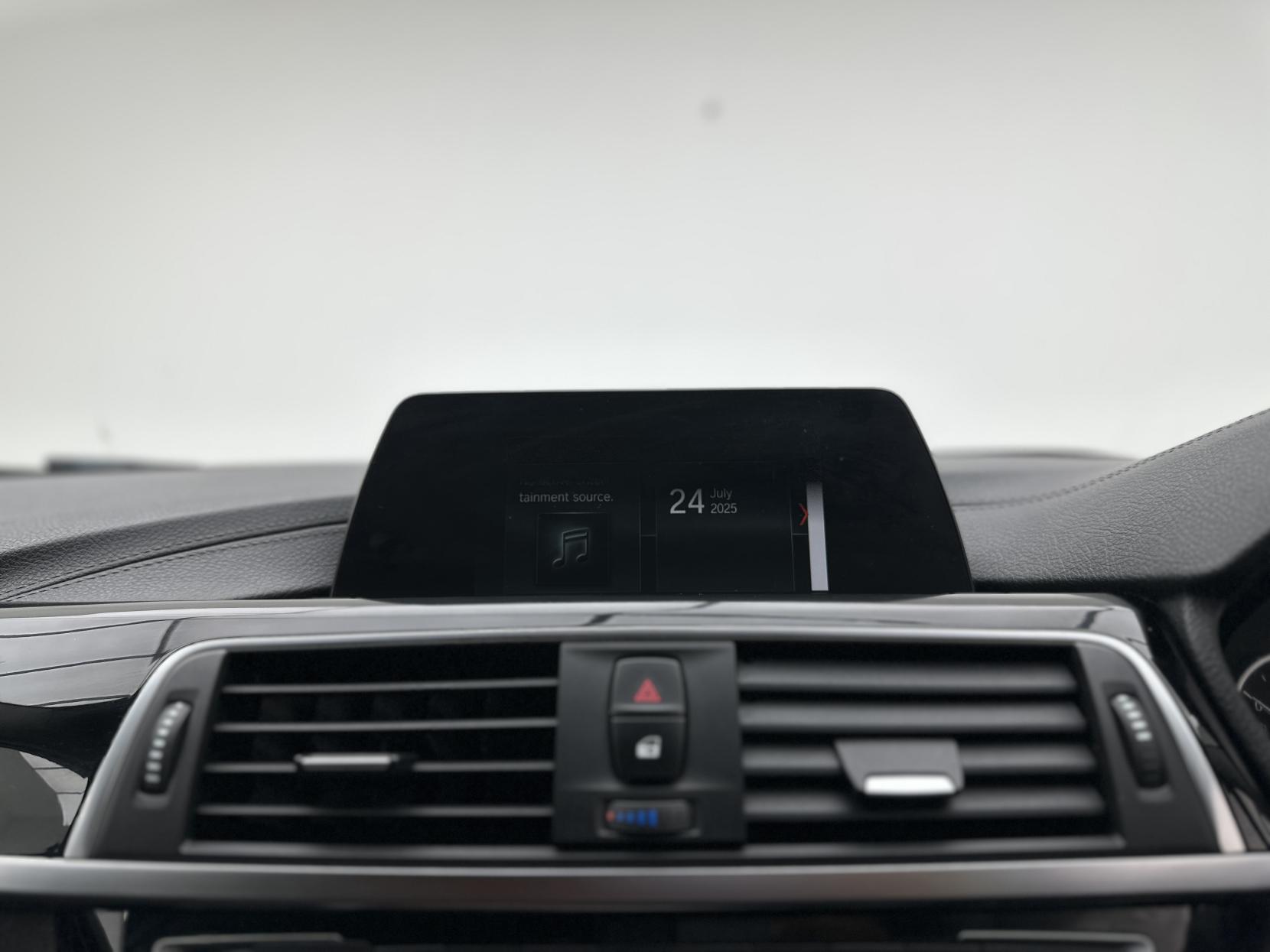 BMW 3 Series 1.5 318i Sport Saloon 4dr Petrol Auto Euro 6 (s/s) (136 ps)