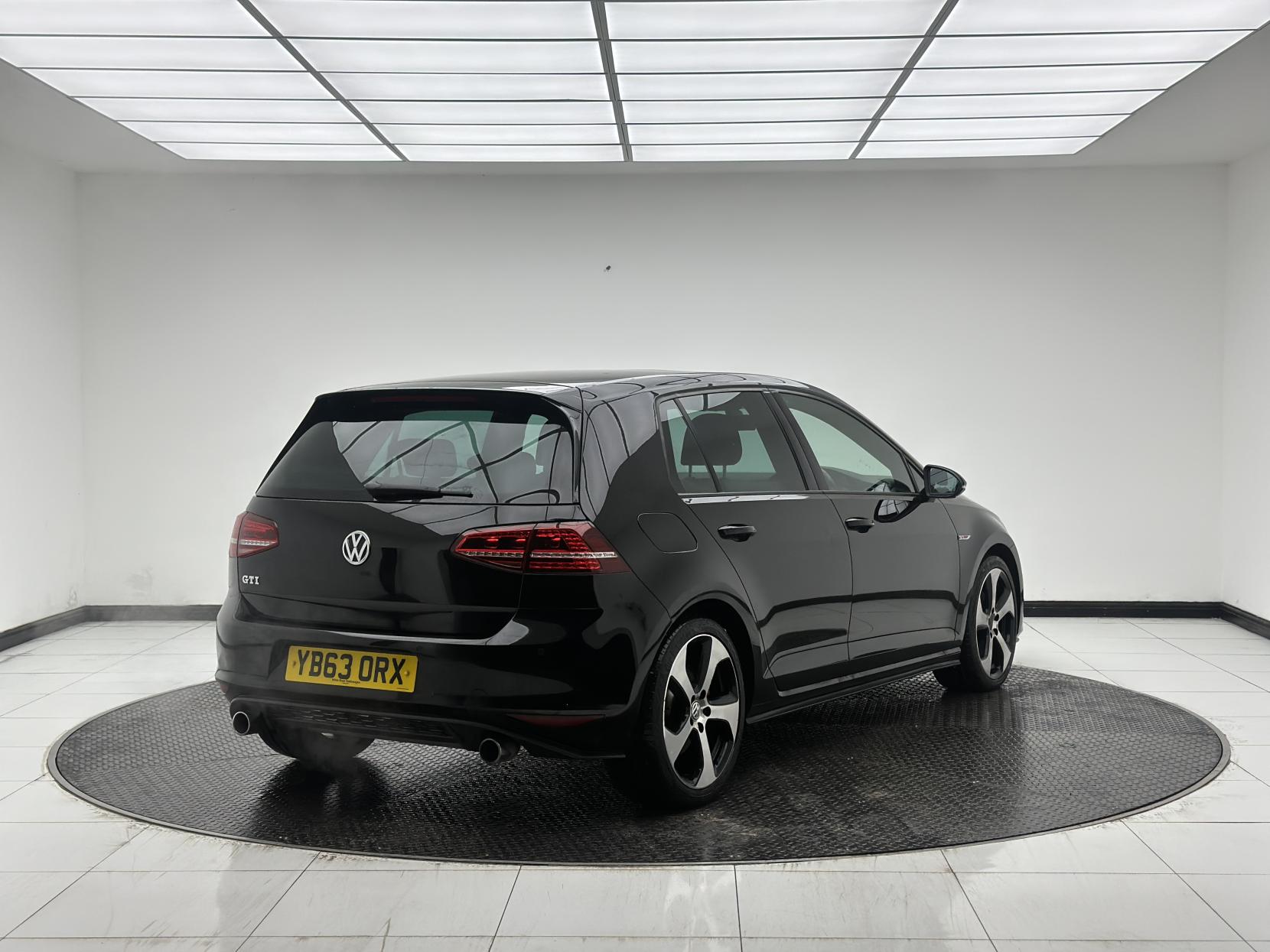 Volkswagen Golf 2.0 TSI BlueMotion Tech GTI Hatchback 5dr Petrol DSG Euro 6 (s/s) (220 ps)