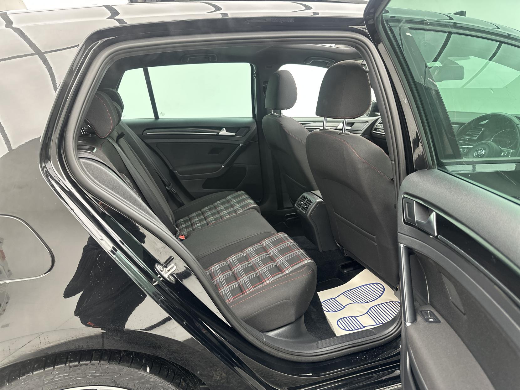 Volkswagen Golf 2.0 TSI BlueMotion Tech GTI Hatchback 5dr Petrol DSG Euro 6 (s/s) (220 ps)