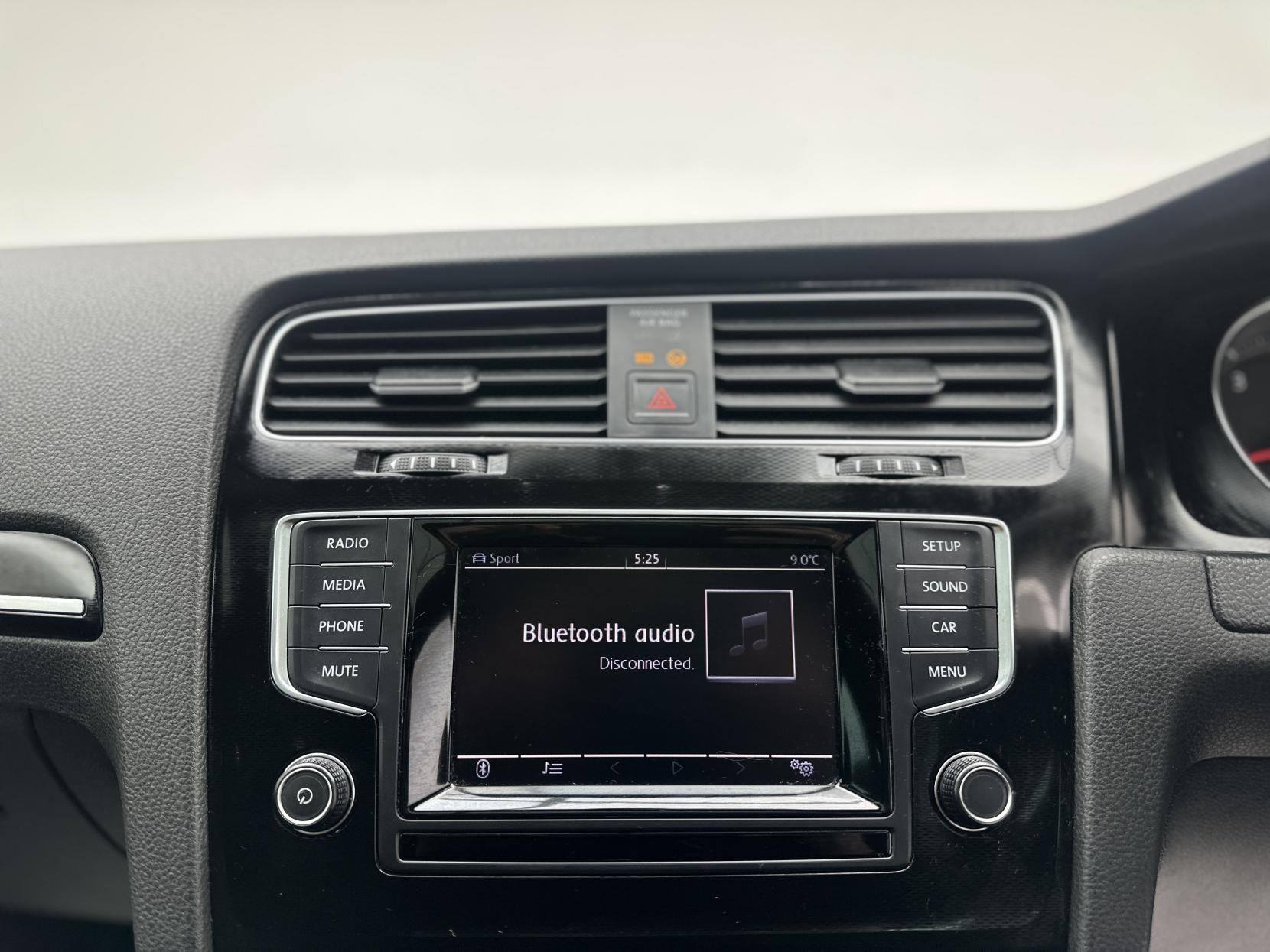 Volkswagen Golf 2.0 TSI BlueMotion Tech GTI Hatchback 5dr Petrol DSG Euro 6 (s/s) (220 ps)