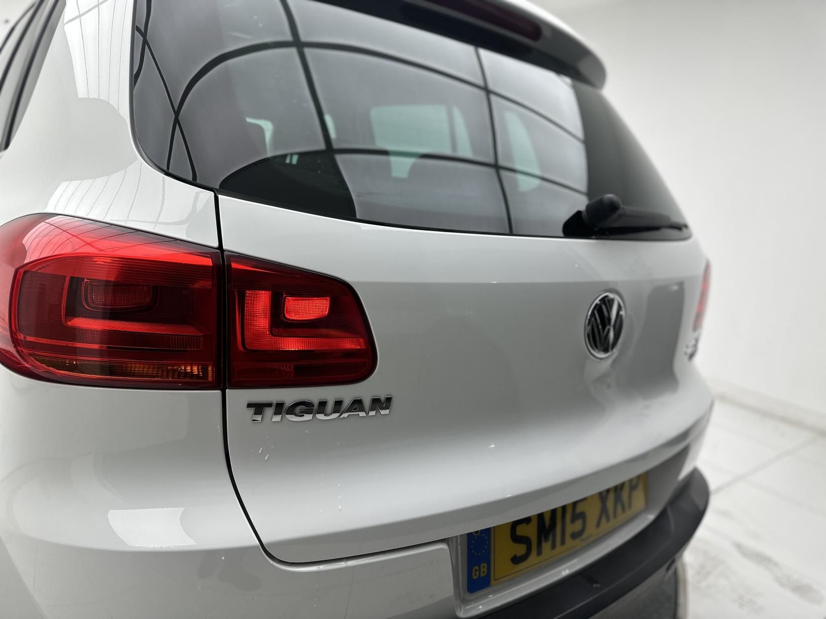 Volkswagen Tiguan 2.0 TDI BlueMotion Tech Match SUV 5dr Diesel Manual 2WD Euro 6 (s/s) (150 ps)