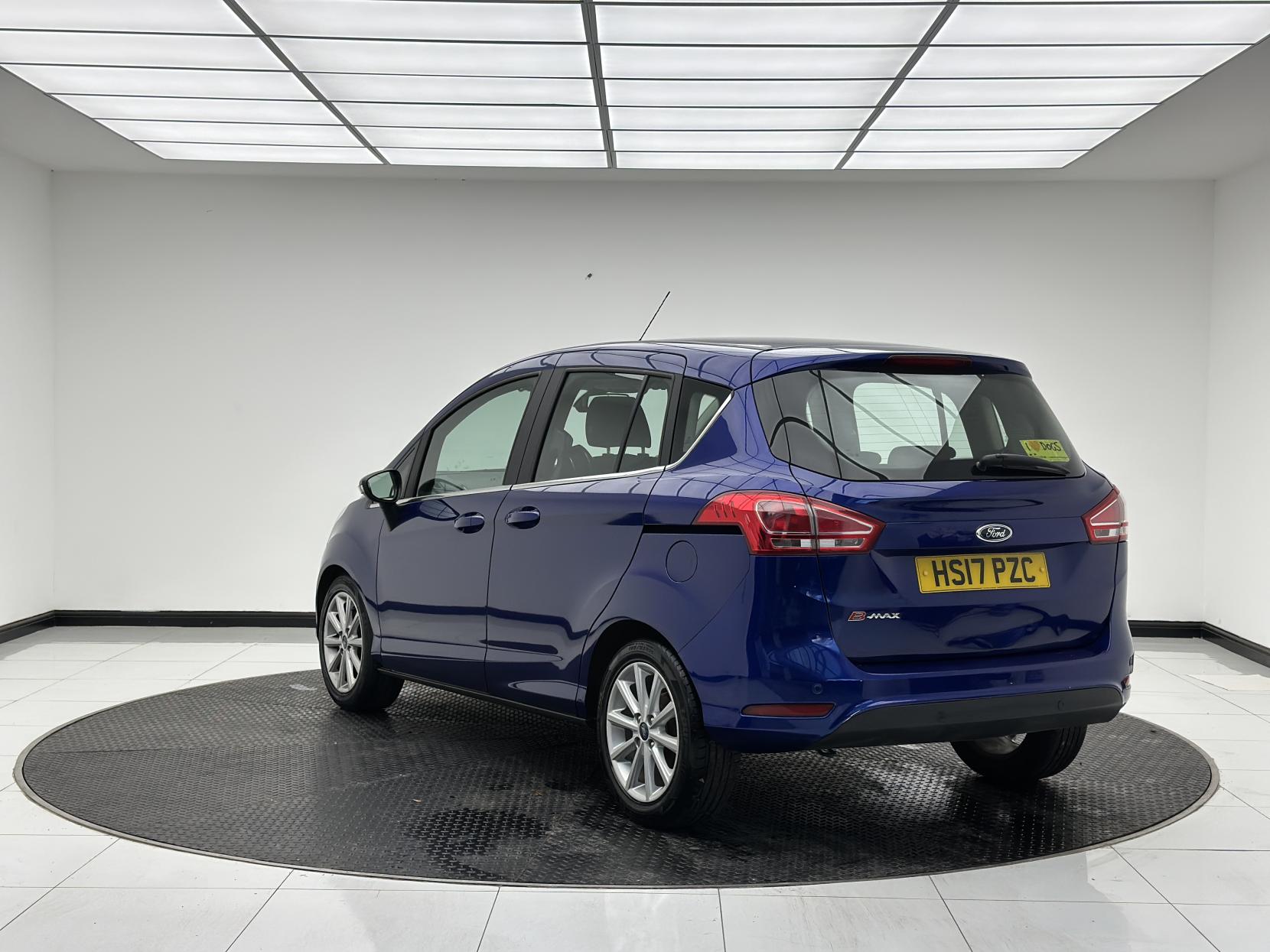 Ford B-Max 1.6 Titanium Navigator MPV 5dr Petrol Powershift Euro 6 (105 ps)
