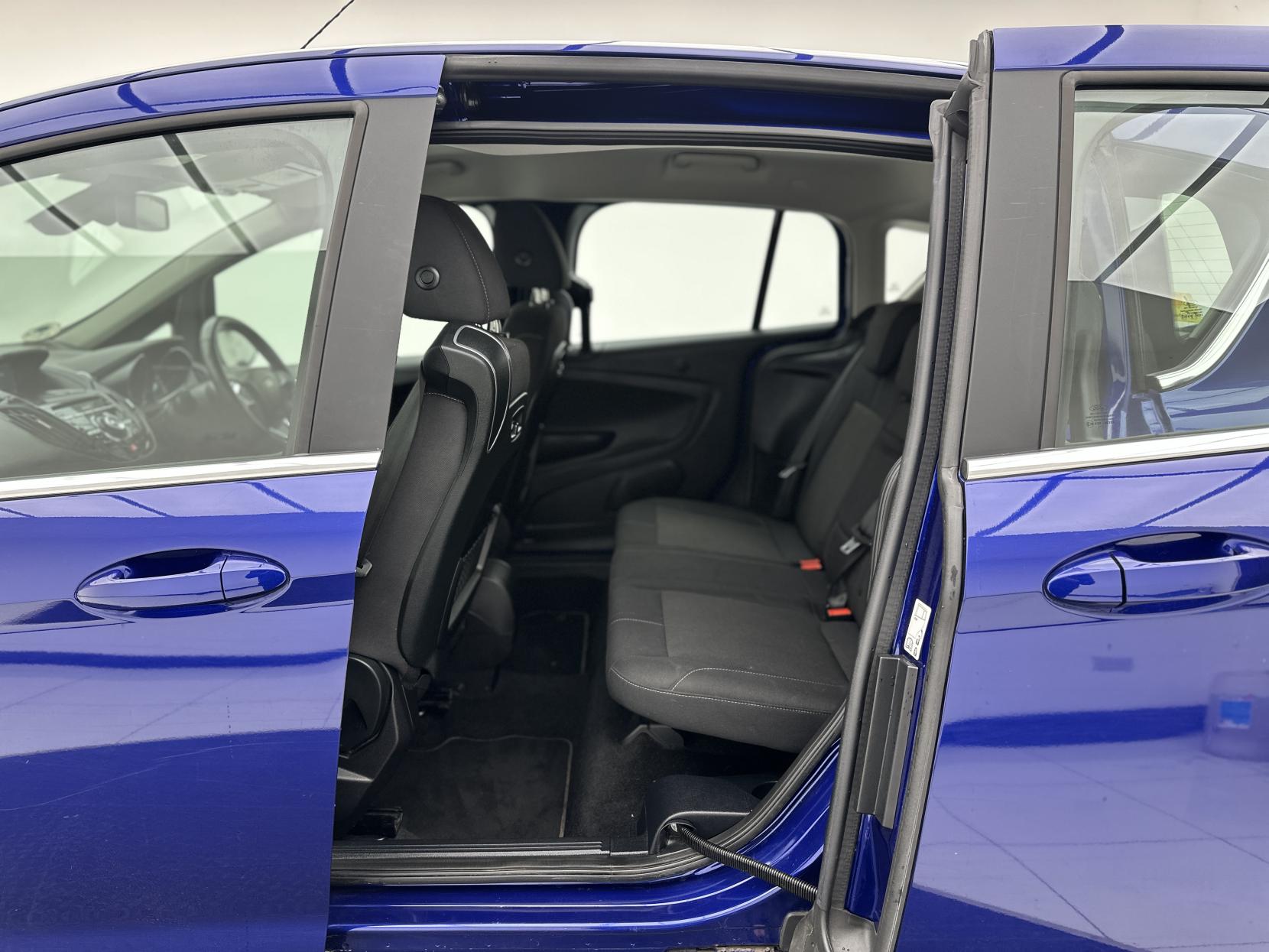 Ford B-Max 1.6 Titanium Navigator MPV 5dr Petrol Powershift Euro 6 (105 ps)