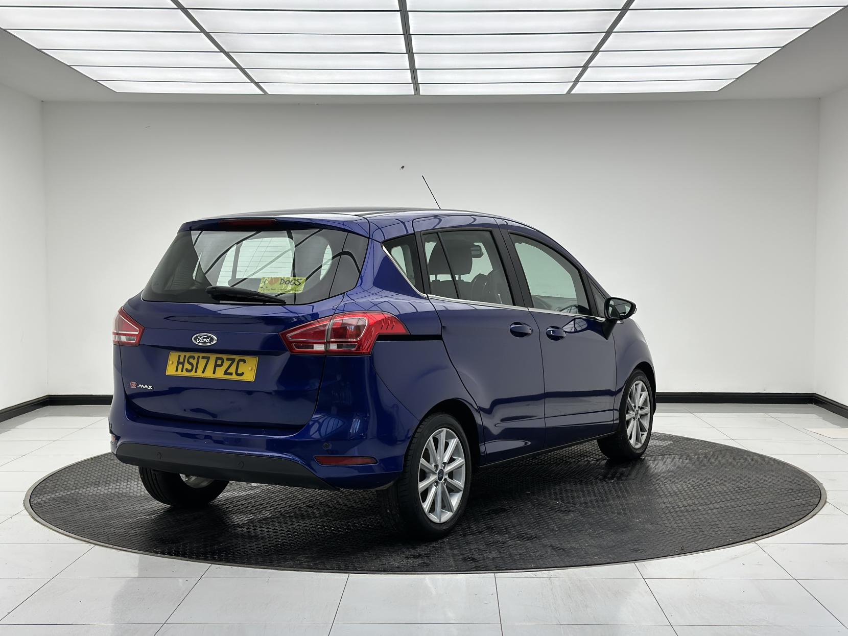 Ford B-Max 1.6 Titanium Navigator MPV 5dr Petrol Powershift Euro 6 (105 ps)