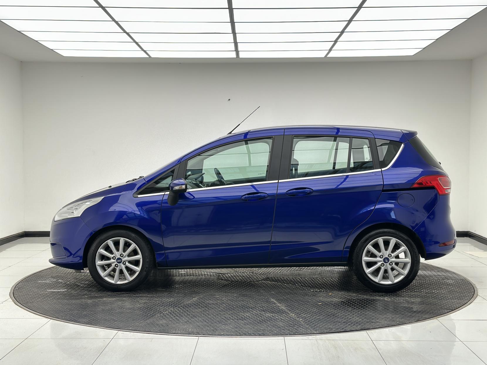 Ford B-Max 1.6 Titanium Navigator MPV 5dr Petrol Powershift Euro 6 (105 ps)