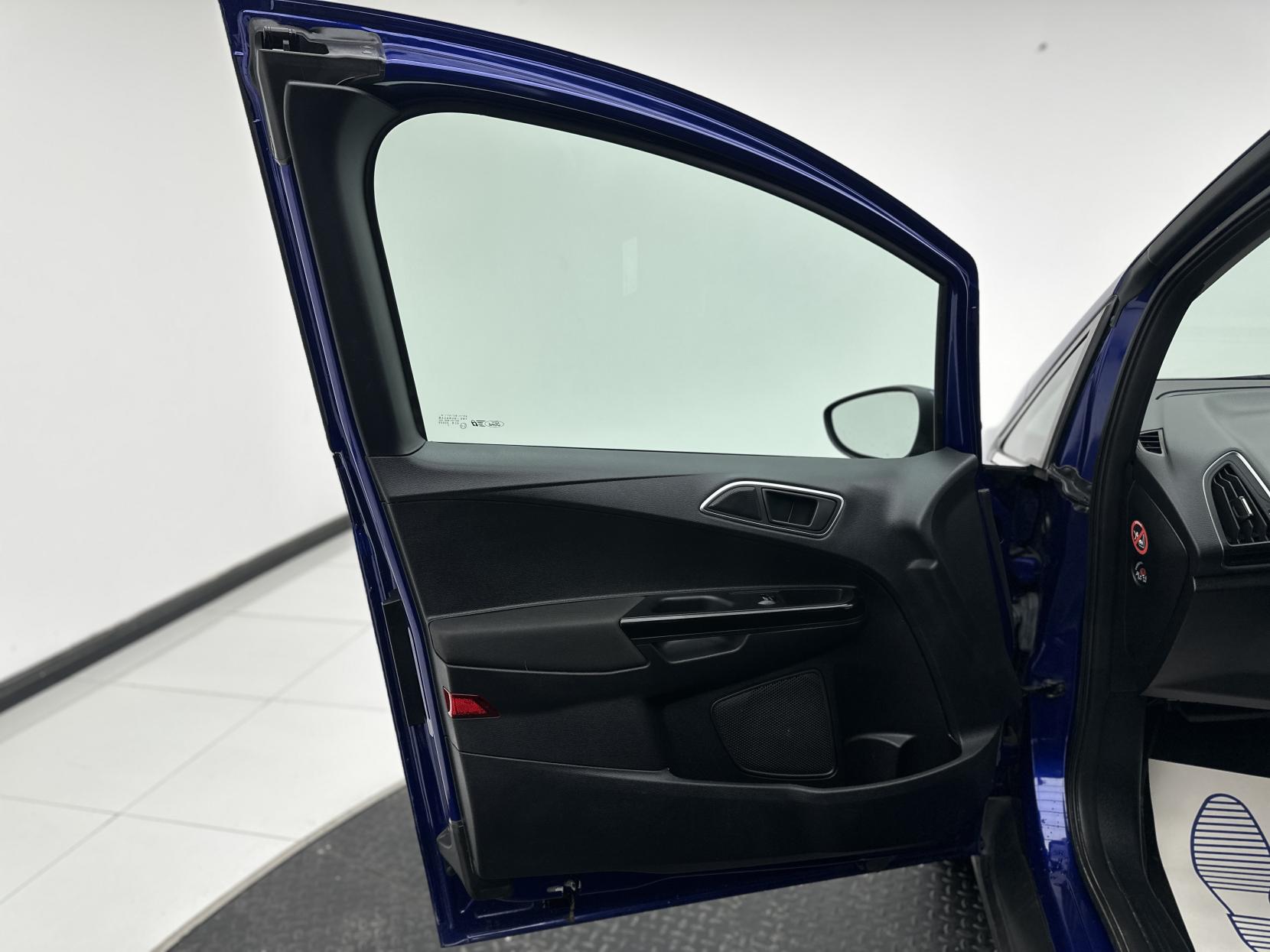 Ford B-Max 1.6 Titanium Navigator MPV 5dr Petrol Powershift Euro 6 (105 ps)