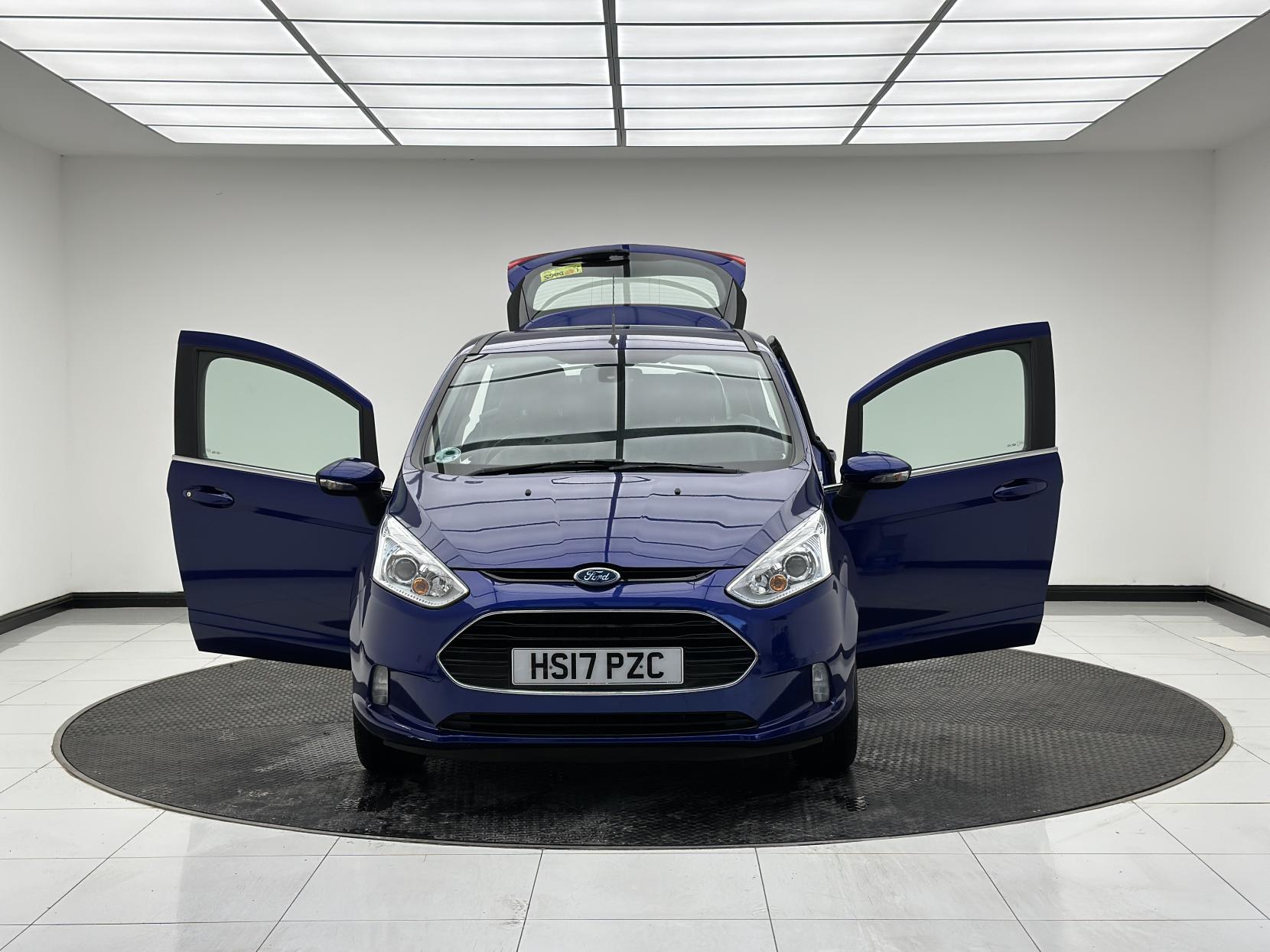 Ford B-Max 1.6 Titanium Navigator MPV 5dr Petrol Powershift Euro 6 (105 ps)