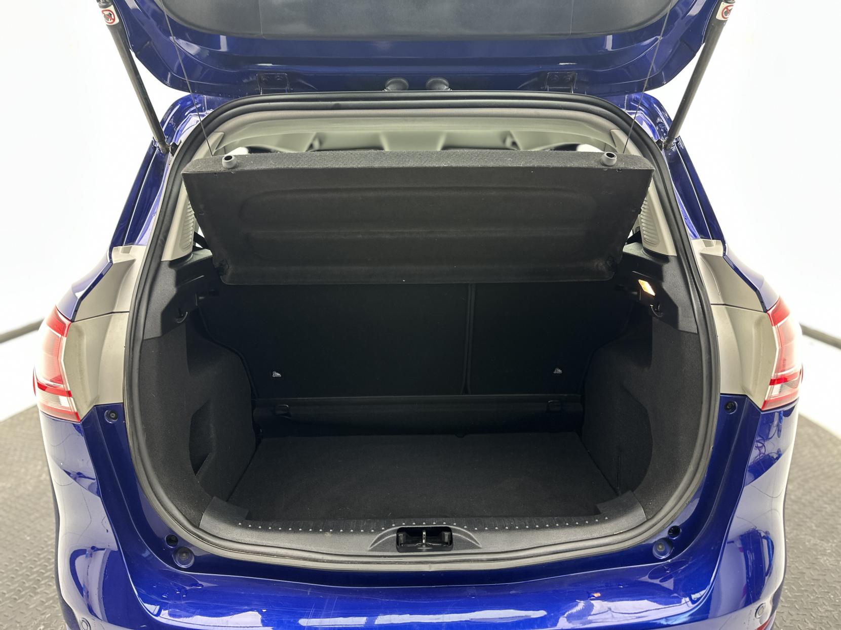 Ford B-Max 1.6 Titanium Navigator MPV 5dr Petrol Powershift Euro 6 (105 ps)