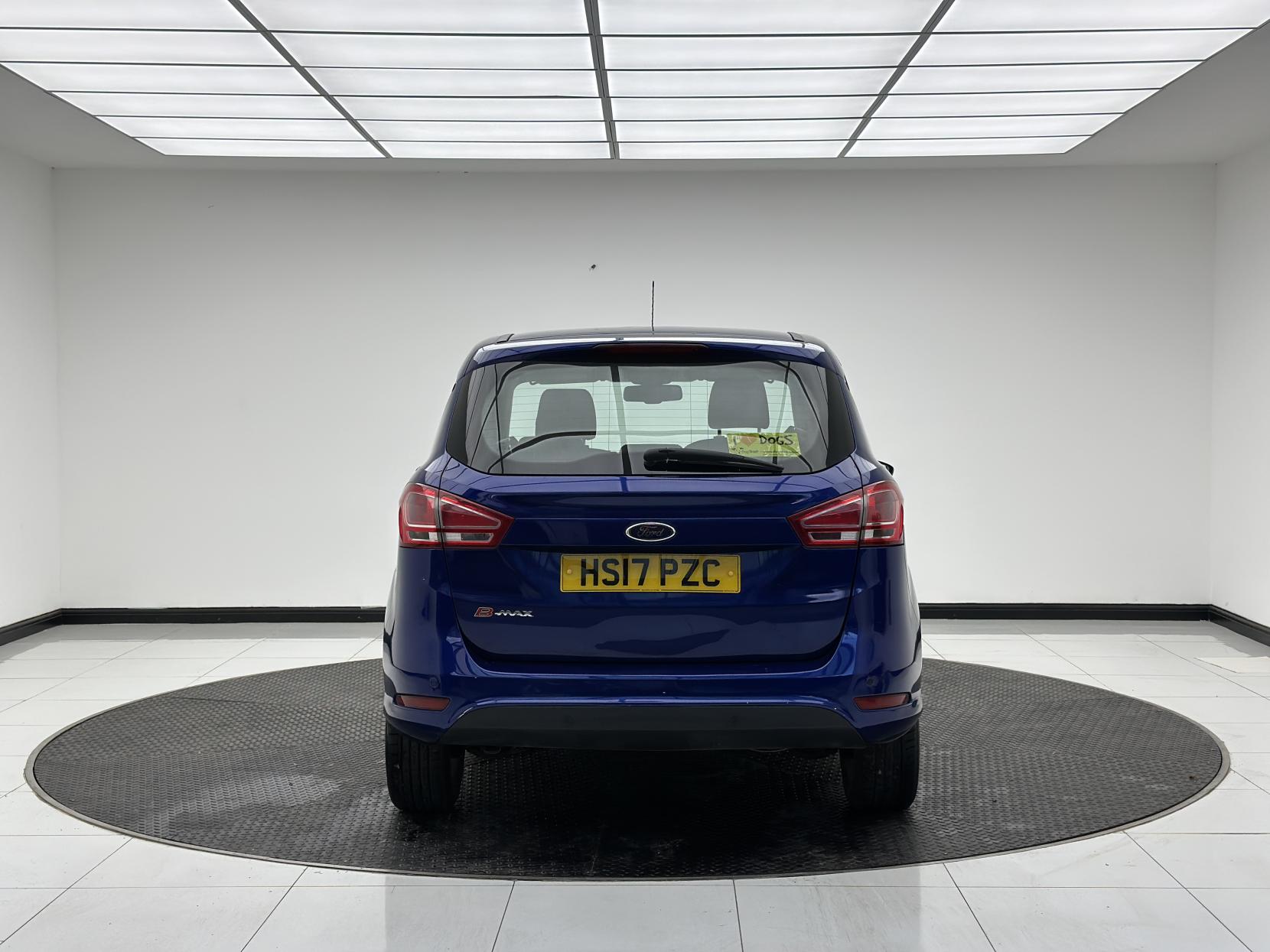 Ford B-Max 1.6 Titanium Navigator MPV 5dr Petrol Powershift Euro 6 (105 ps)