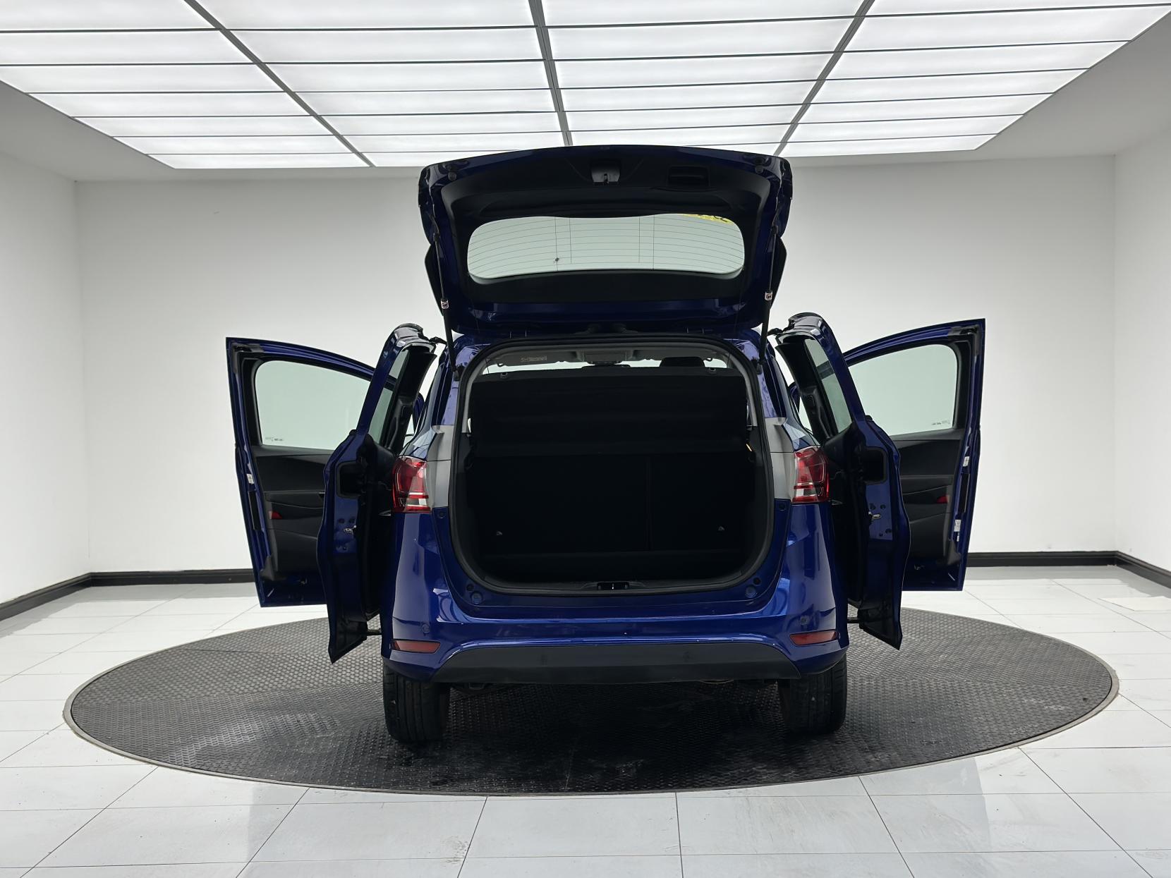 Ford B-Max 1.6 Titanium Navigator MPV 5dr Petrol Powershift Euro 6 (105 ps)