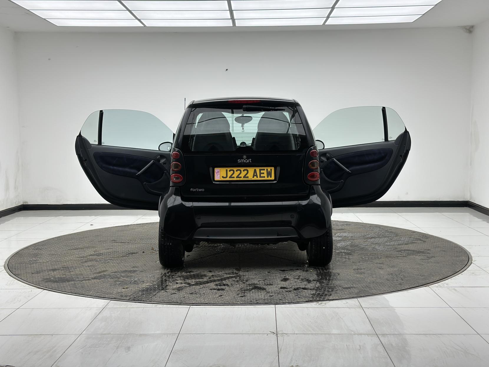 Smart fortwo 0.7 City Pulse Hatchback 3dr Petrol Automatic (113 g/km, 61 bhp)