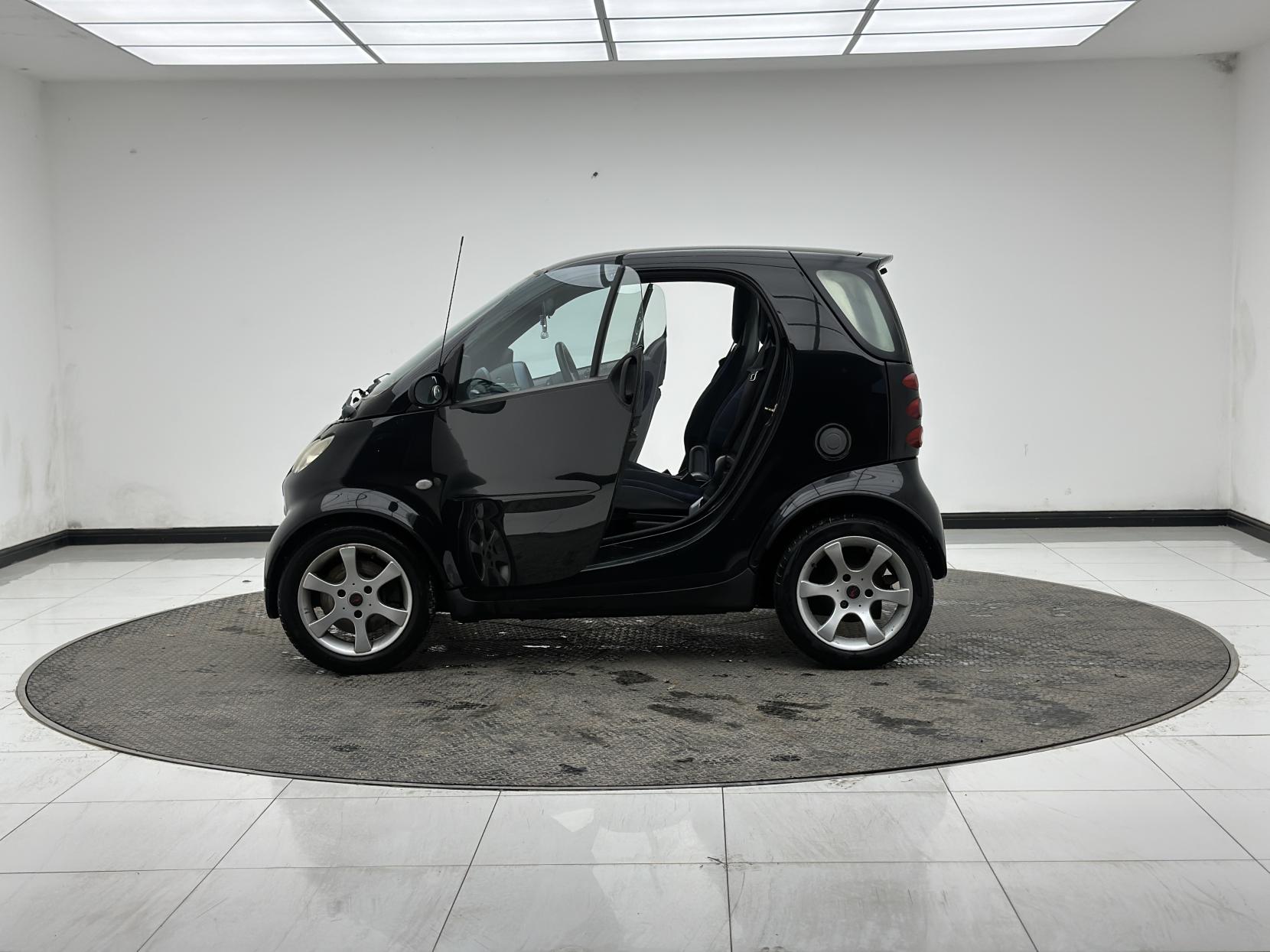 Smart fortwo 0.7 City Pulse Hatchback 3dr Petrol Automatic (113 g/km, 61 bhp)