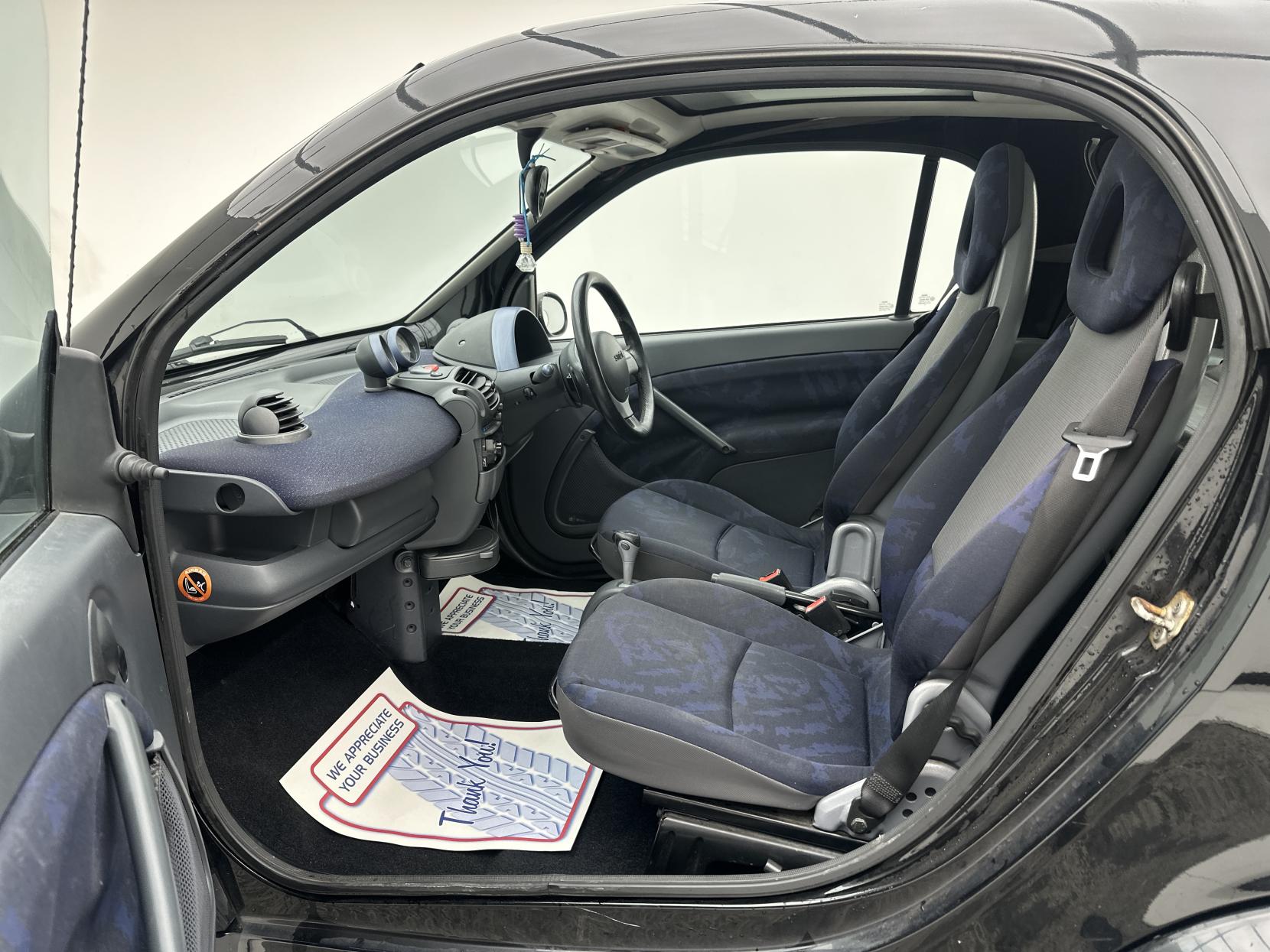 Smart fortwo 0.7 City Pulse Hatchback 3dr Petrol Automatic (113 g/km, 61 bhp)