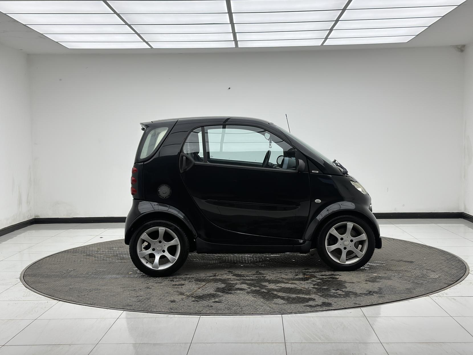 Smart fortwo 0.7 City Pulse Hatchback 3dr Petrol Automatic (113 g/km, 61 bhp)