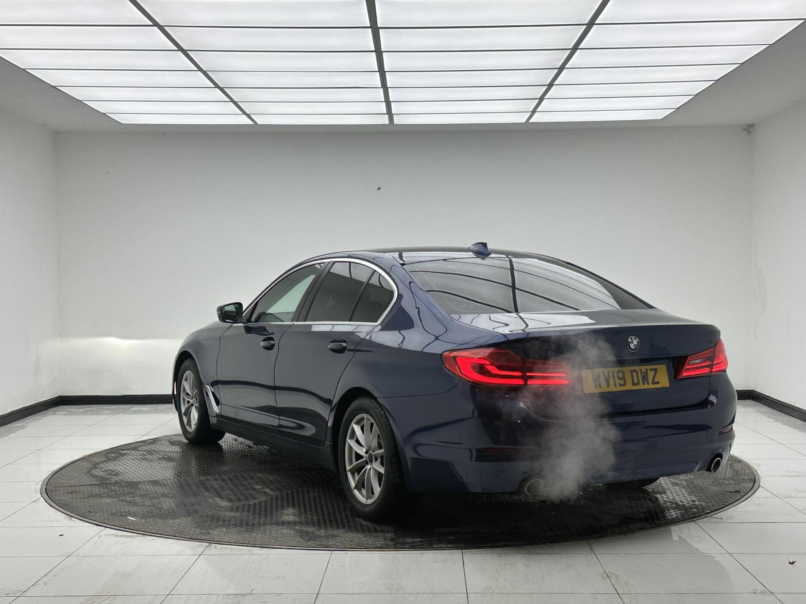 BMW 5 Series 2.0 530i GPF SE Saloon 4dr Petrol Auto Euro 6 (s/s) (252 ps)